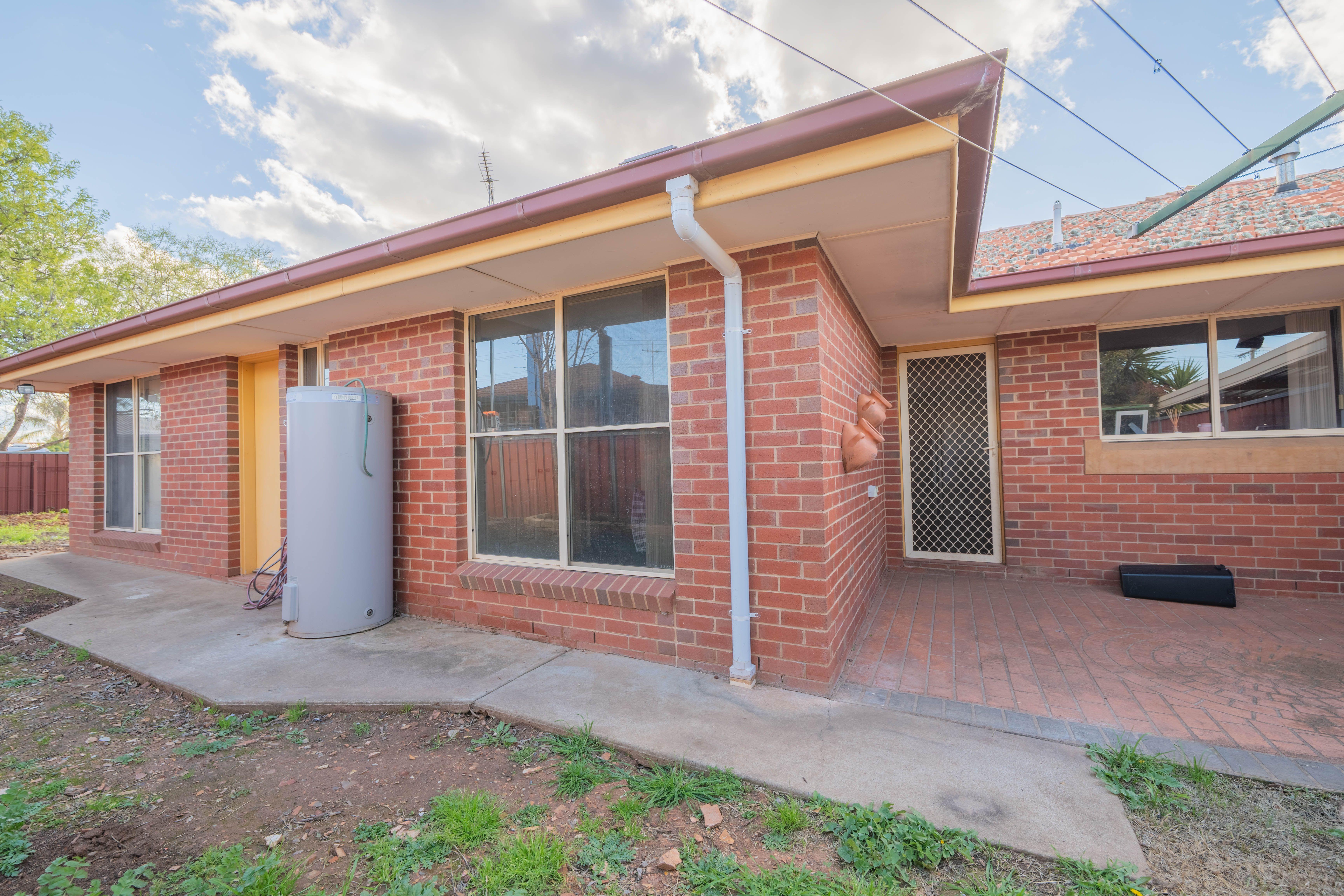 DuplexSemi-detached for Sale: Parkes, NSW 2870, NSW, 2870