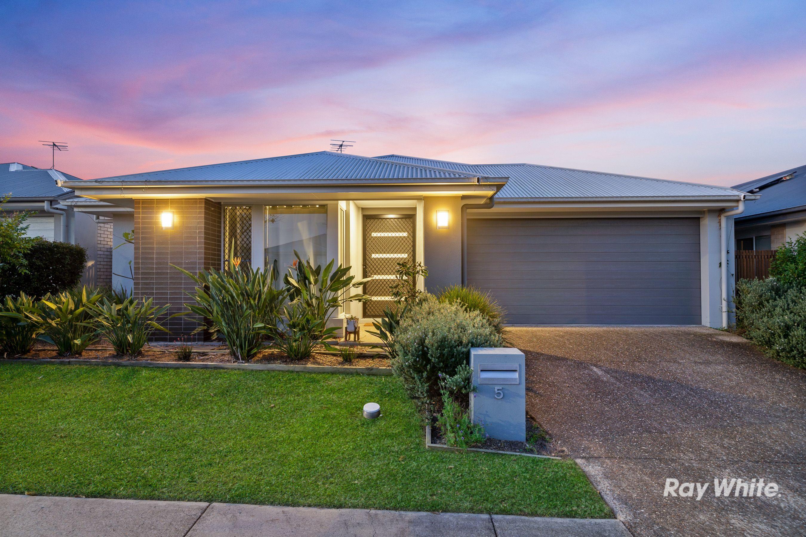 Prop-GPT: House: QLD Greenbank, QLD 4124 Home For Sale