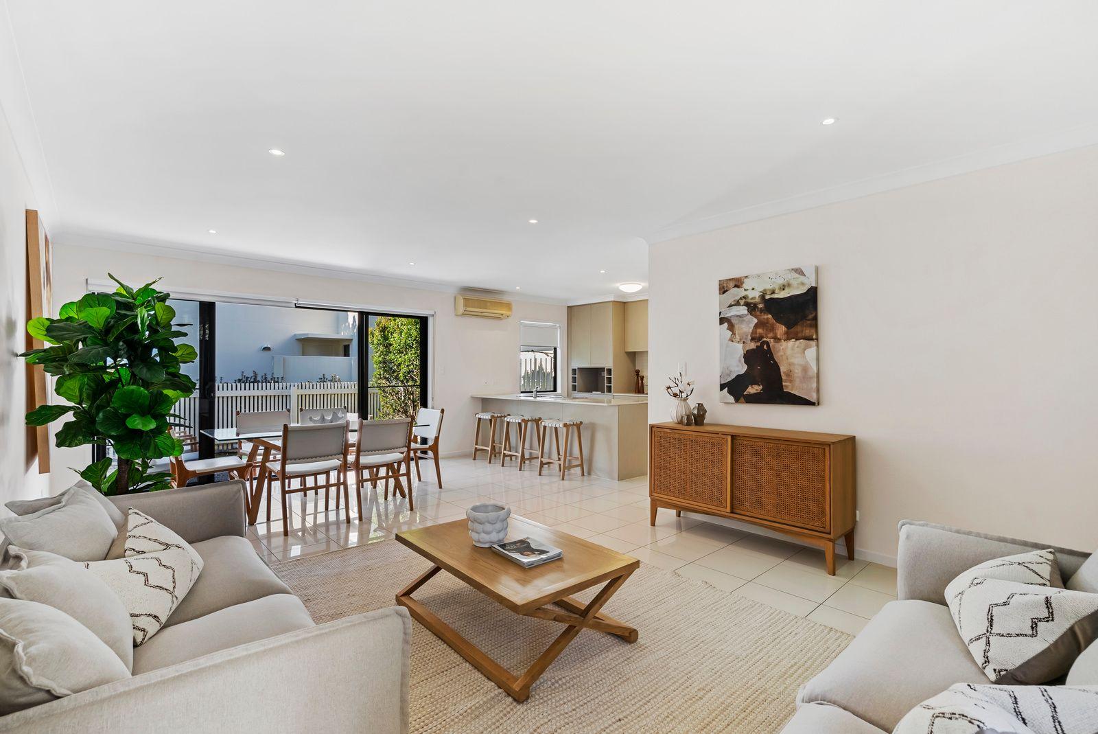 Prop-GPT: Townhouse: QLD Tugun, QLD 4224 Home For Sale