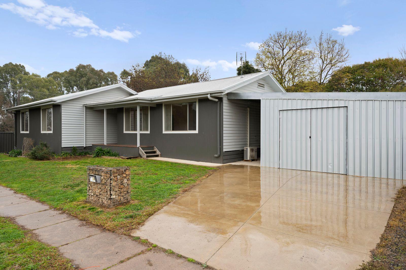 Prop-GPT: House: VIC Benalla, VIC 3672 Home For Sale