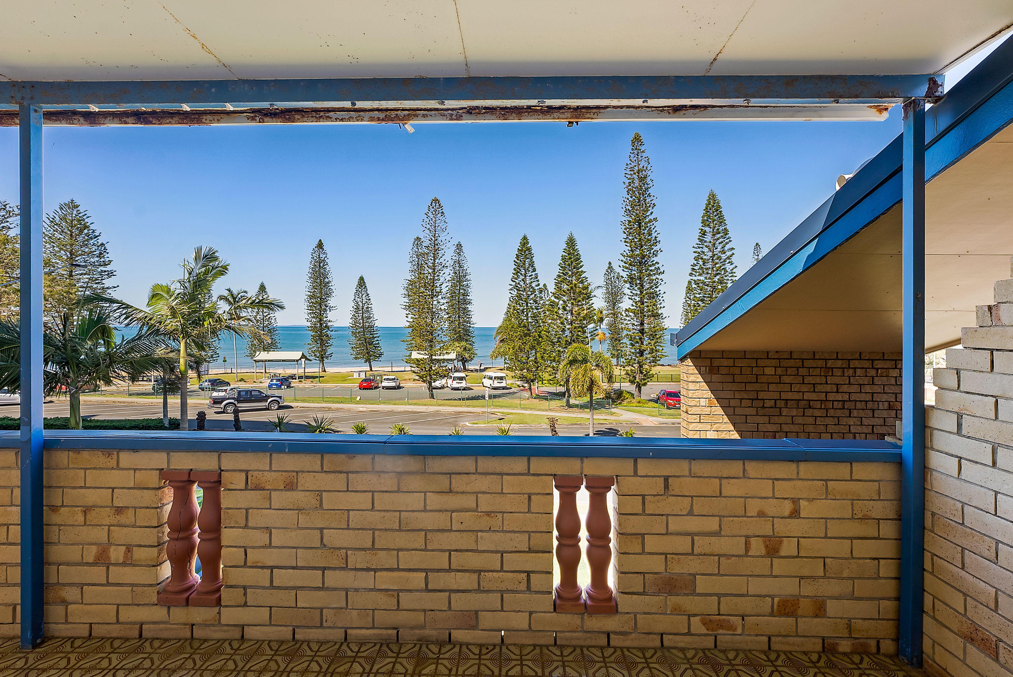 Prop-GPT: Unit: QLD Redcliffe, QLD 4020 Home For Sale