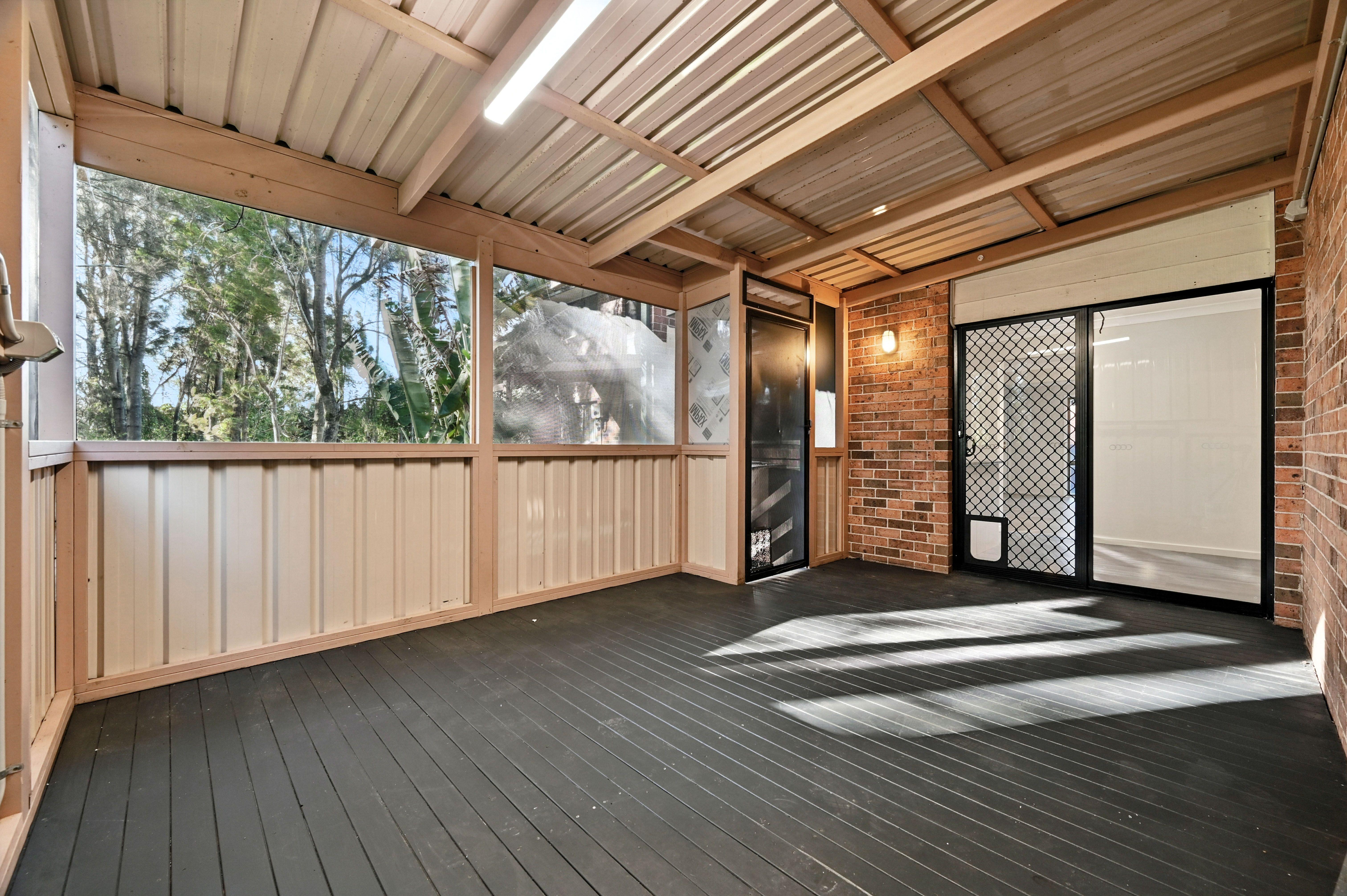 House for Sale: Macquarie Fields, NSW 2564, NSW, 2564