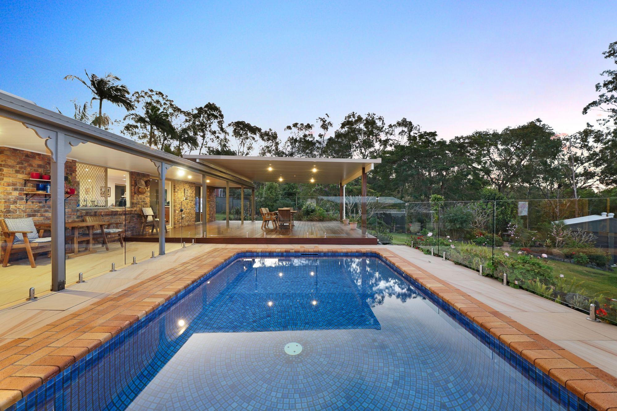 Prop-GPT: House: QLD Mudgeeraba, QLD 4213 Home For Sale