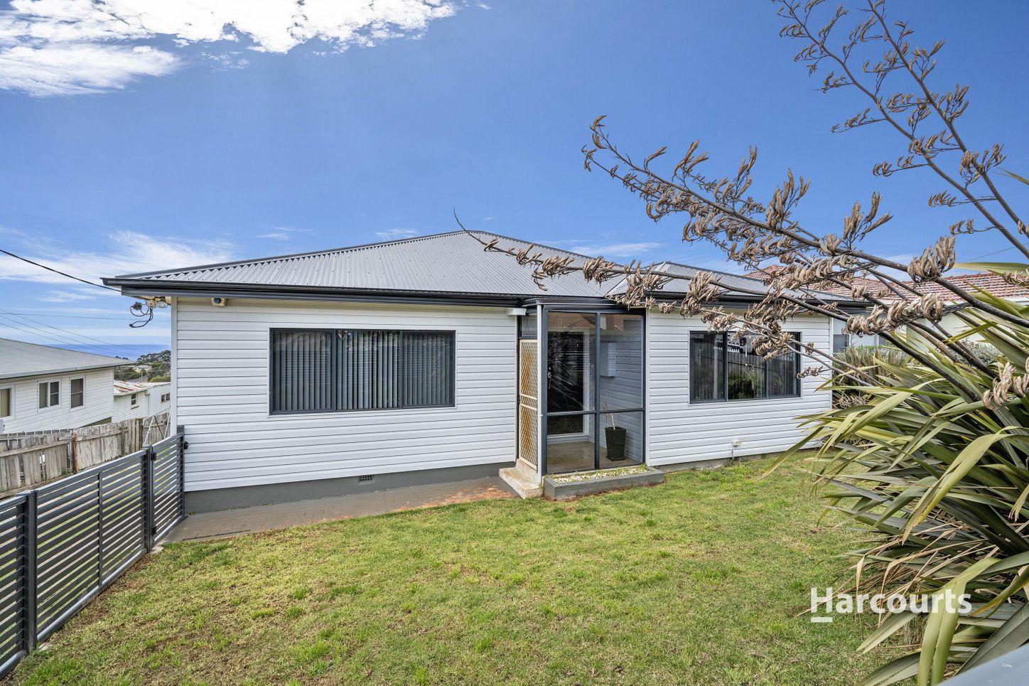 Prop-GPT: House: TAS Hillcrest, TAS 7320 Tasmania 7320