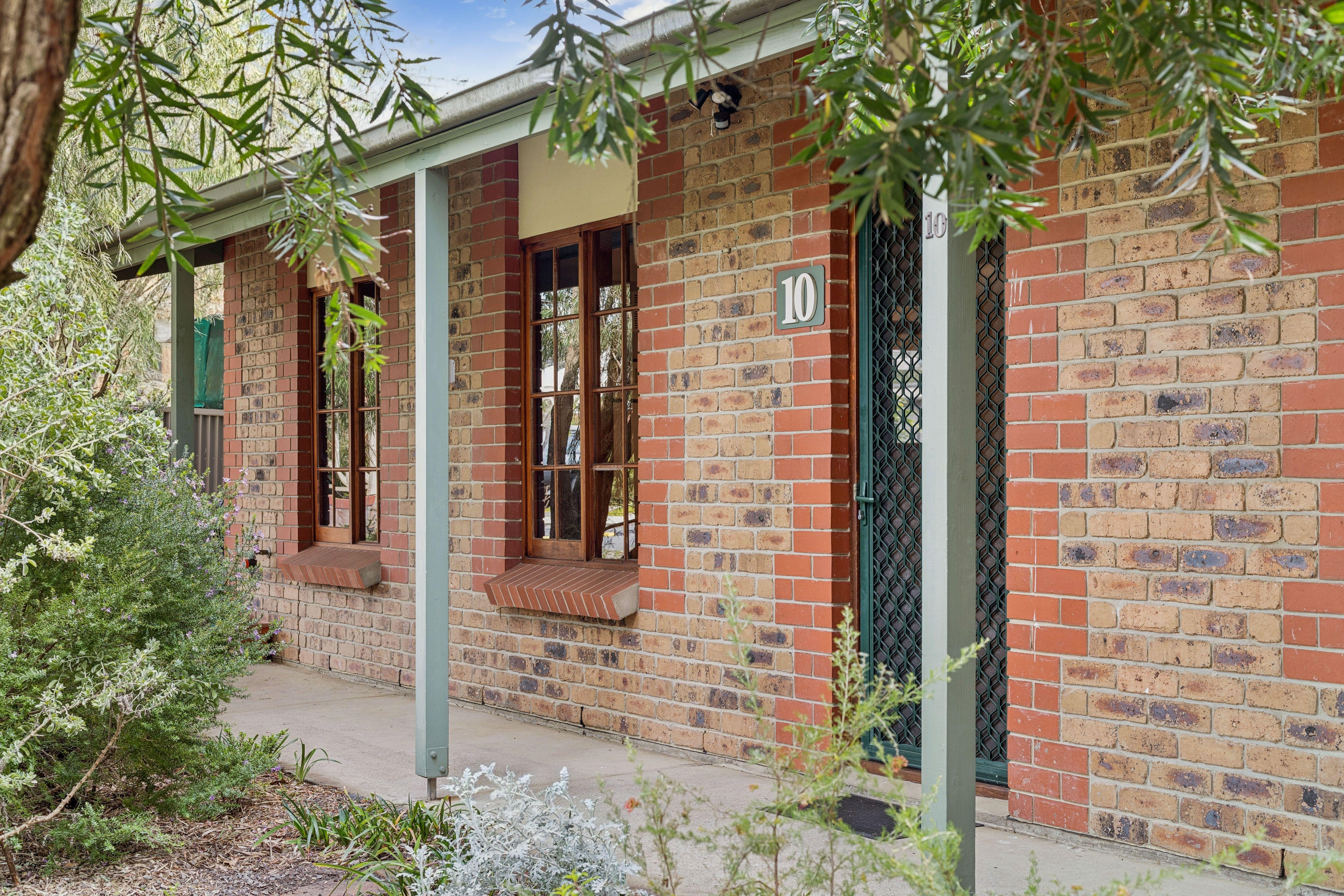 Prop-GPT: House: SA Mount Barker, SA 5251 Home For Sale