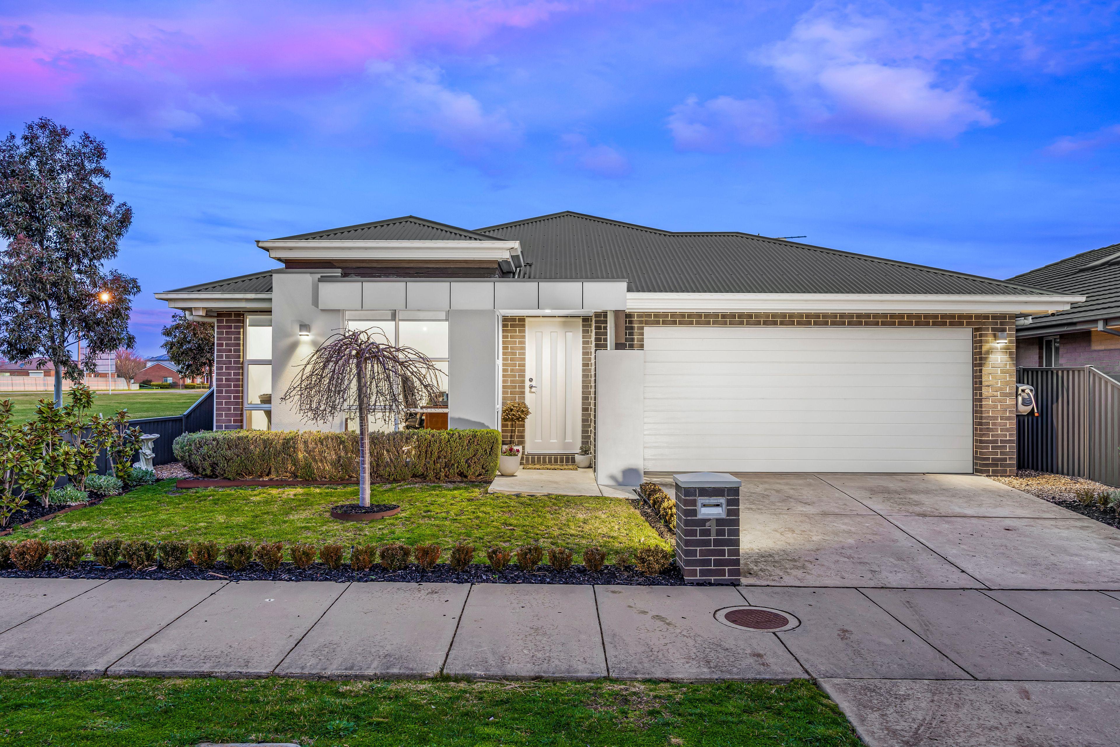 Prop-GPT: House: VIC Lucas, VIC 3350 Home For Sale