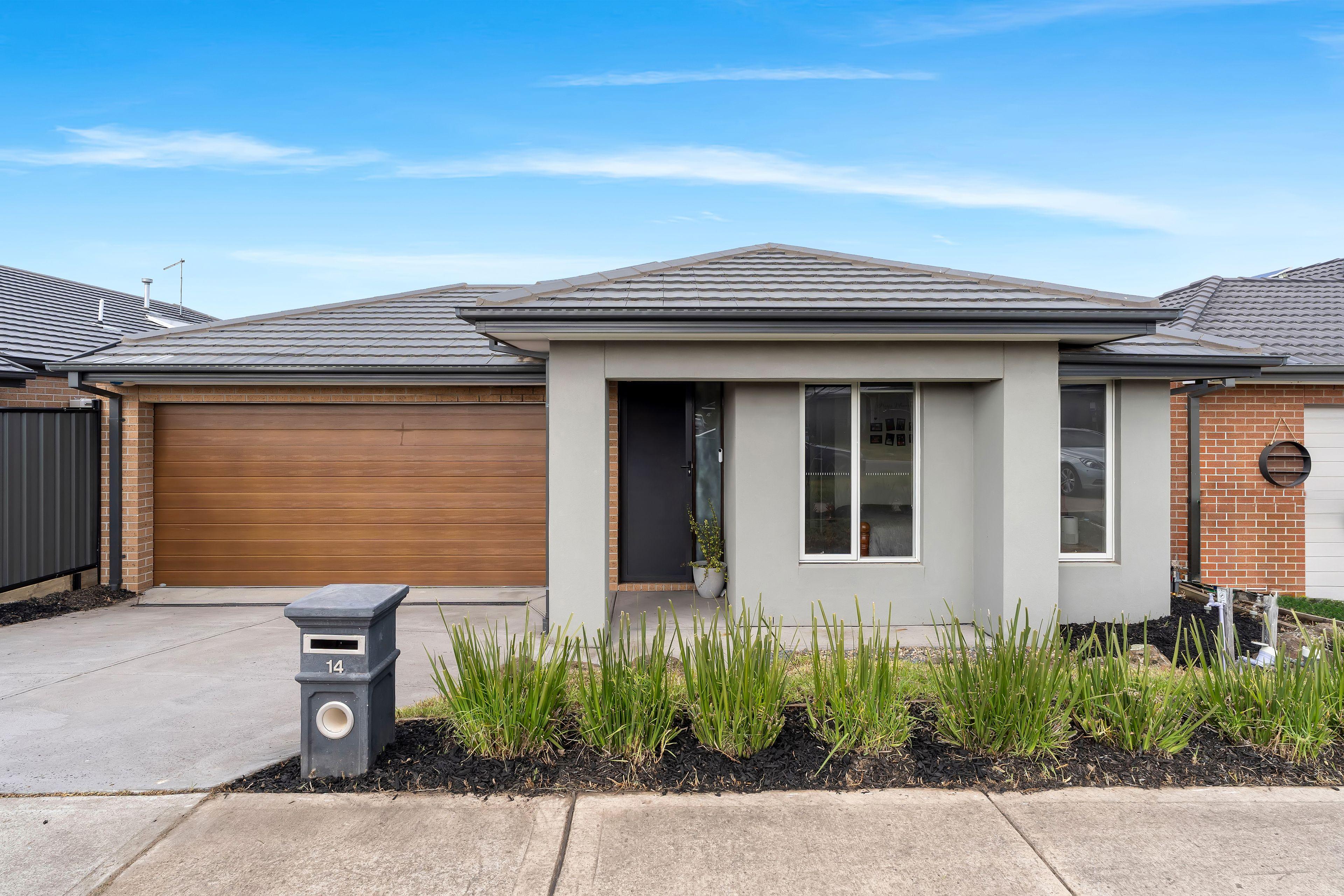 Prop-GPT: House: VIC Craigieburn, VIC 3064 Home For Sale