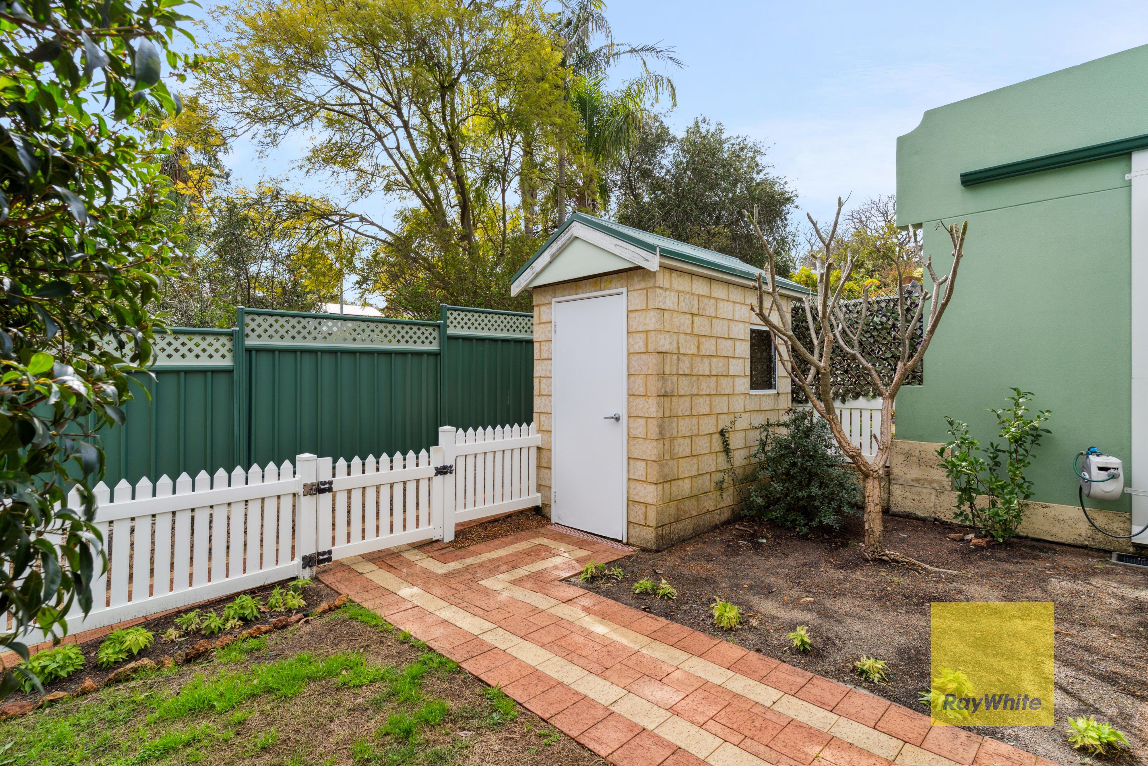 House for Sale: Kalamunda, WA 6076, WA, 6076