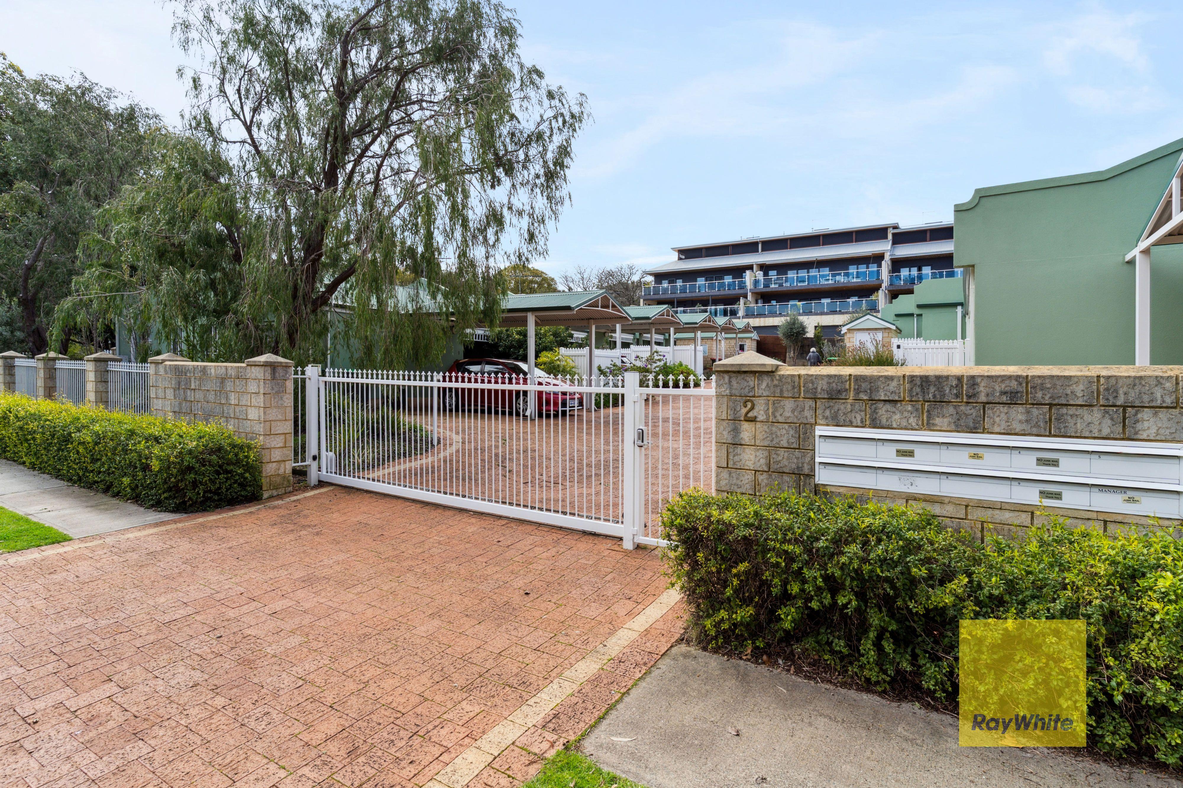 House for Sale: Kalamunda, WA 6076, WA, 6076