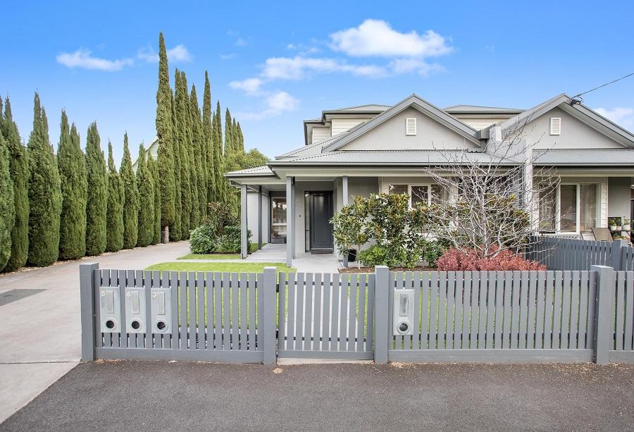 Prop-GPT: Townhouse: VIC Williamstown, VIC 3016 Home For Sale