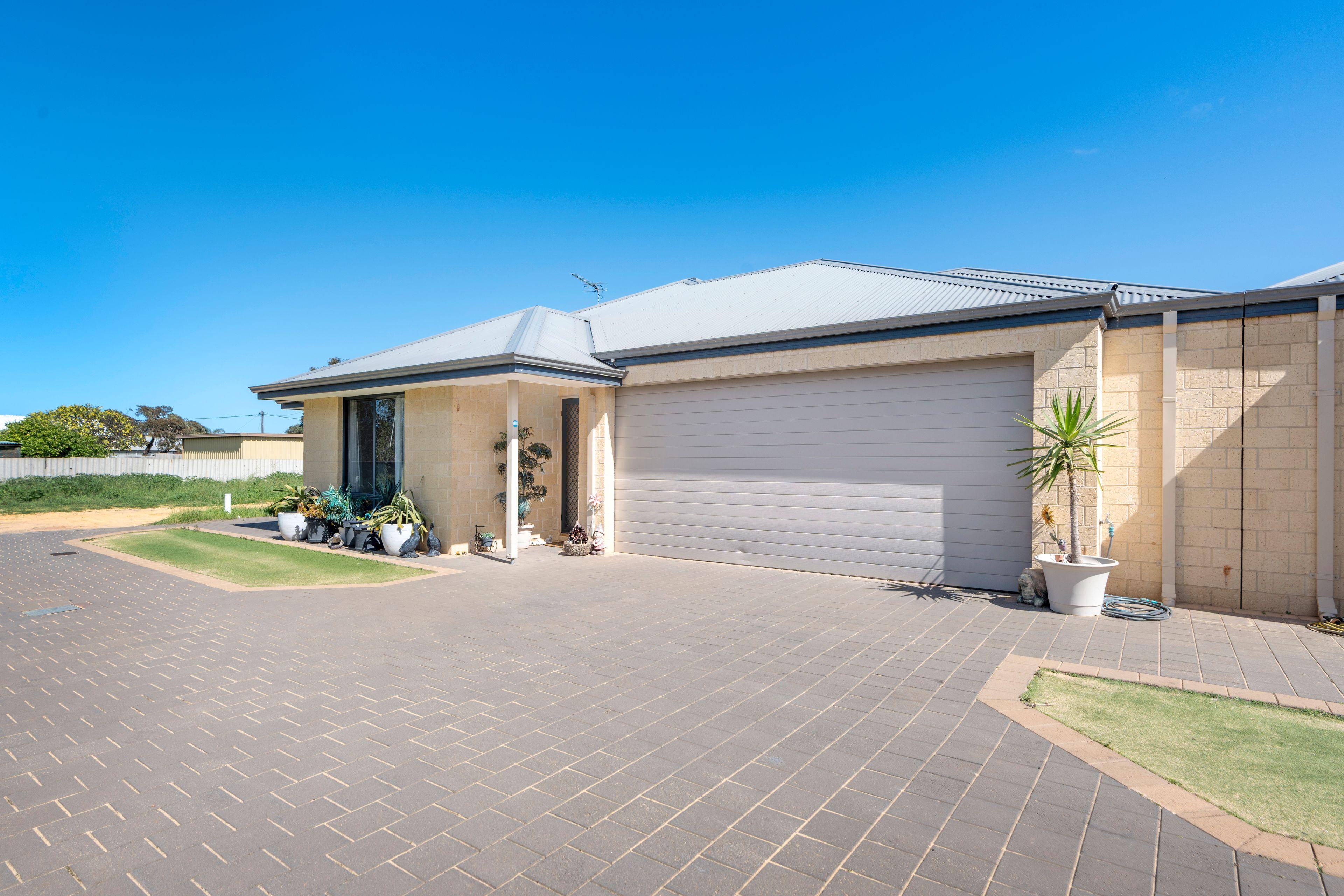 Prop-GPT: House: WA Wonthella, WA 6530 Home For Sale