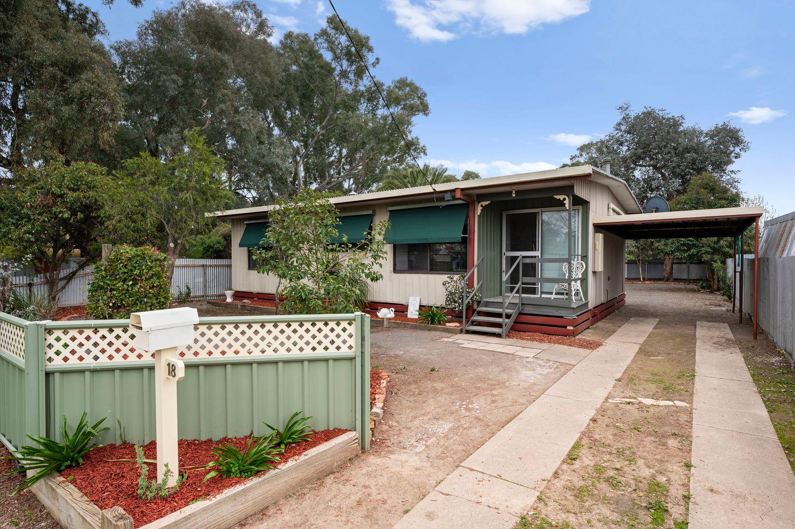 Prop-GPT: House: VIC Benalla, VIC 3672 Home For Sale