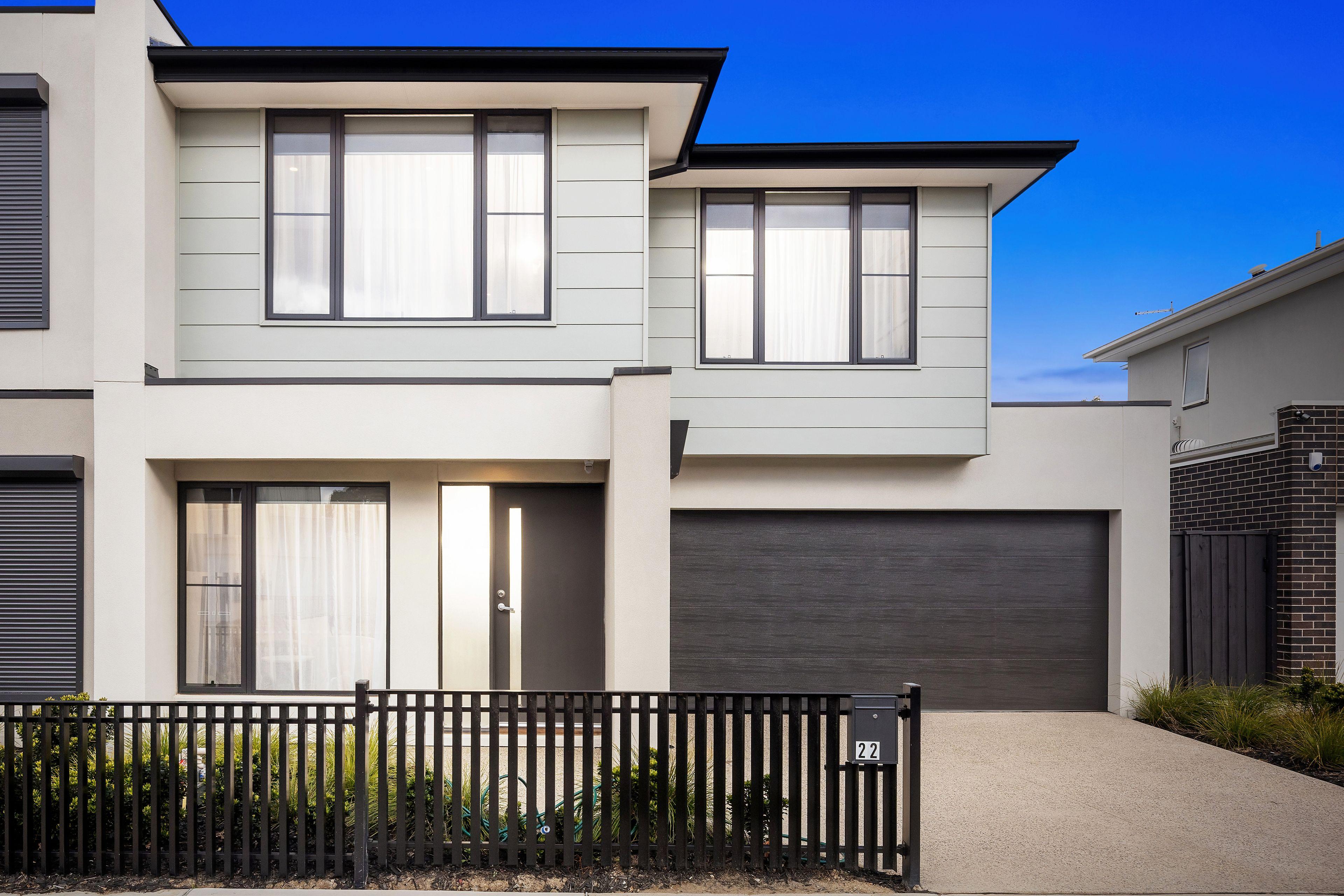 Prop-GPT: Townhouse: VIC Thomastown, VIC 3074 Home For Sale