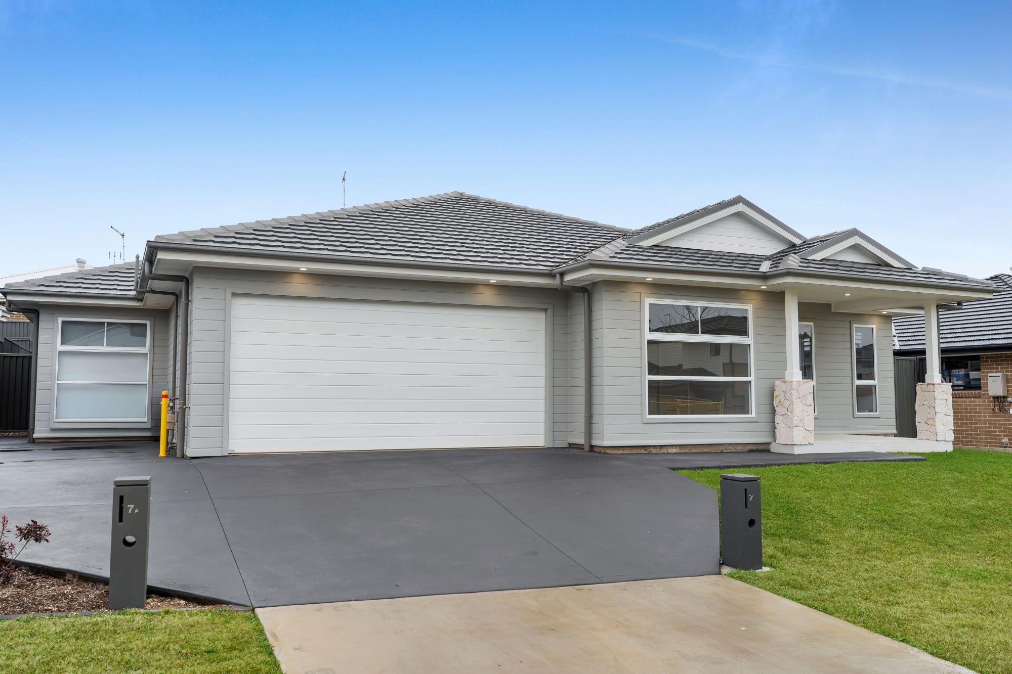 Prop-GPT: House: NSW Tahmoor, NSW 2573 Home For Sale