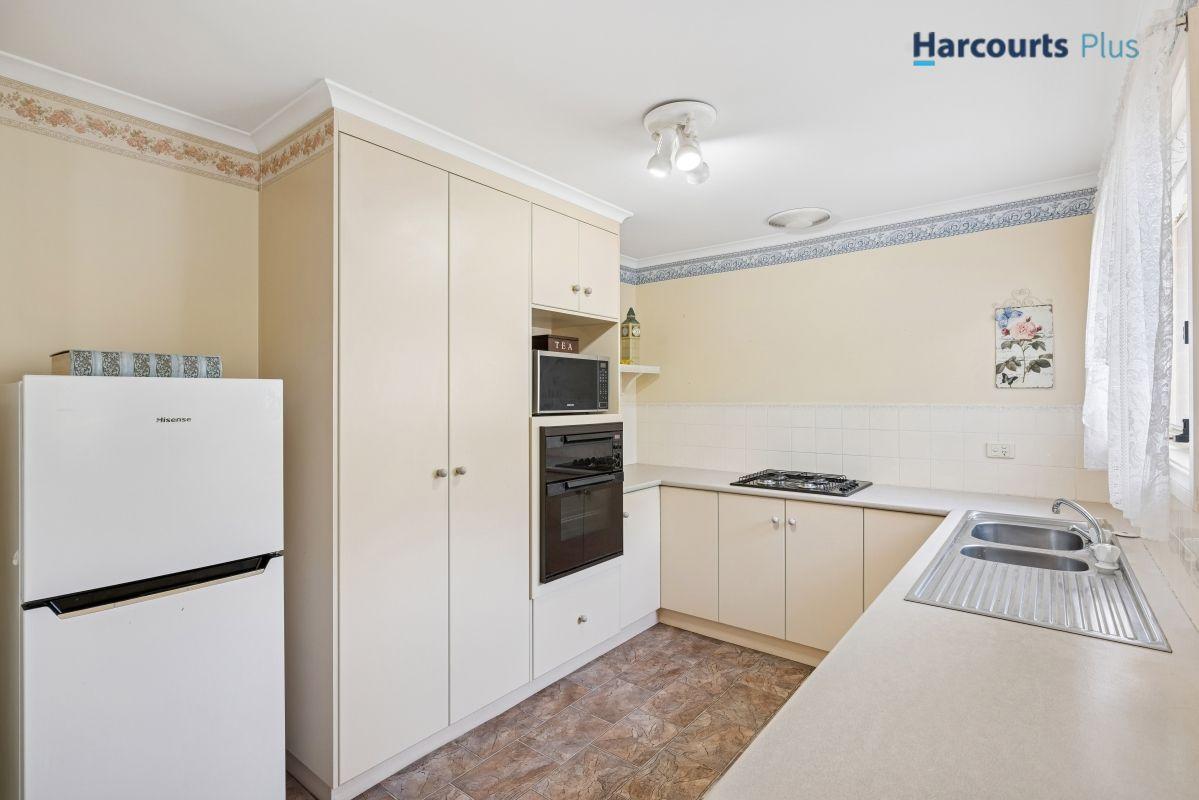 House for Sale: Trott Park, SA 5158, SA, 5158