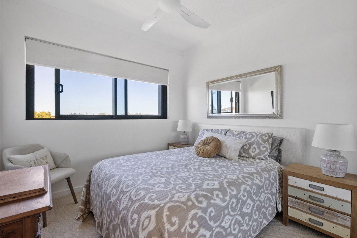 Property for Sale: Mermaid Beach, QLD 4218, QLD, 4218