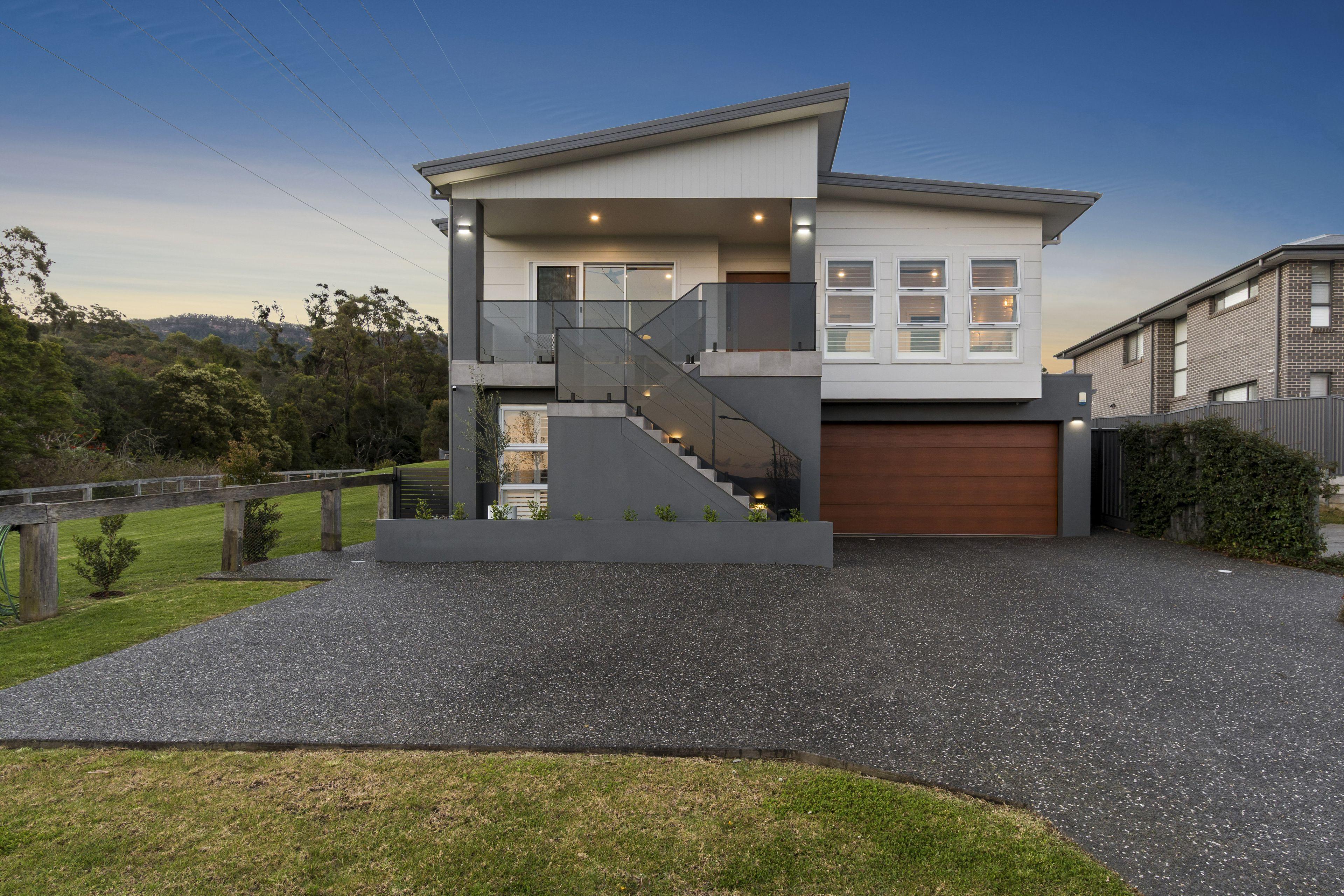 Prop-GPT: House: NSW Mount Kembla, NSW 2526 Home For Sale