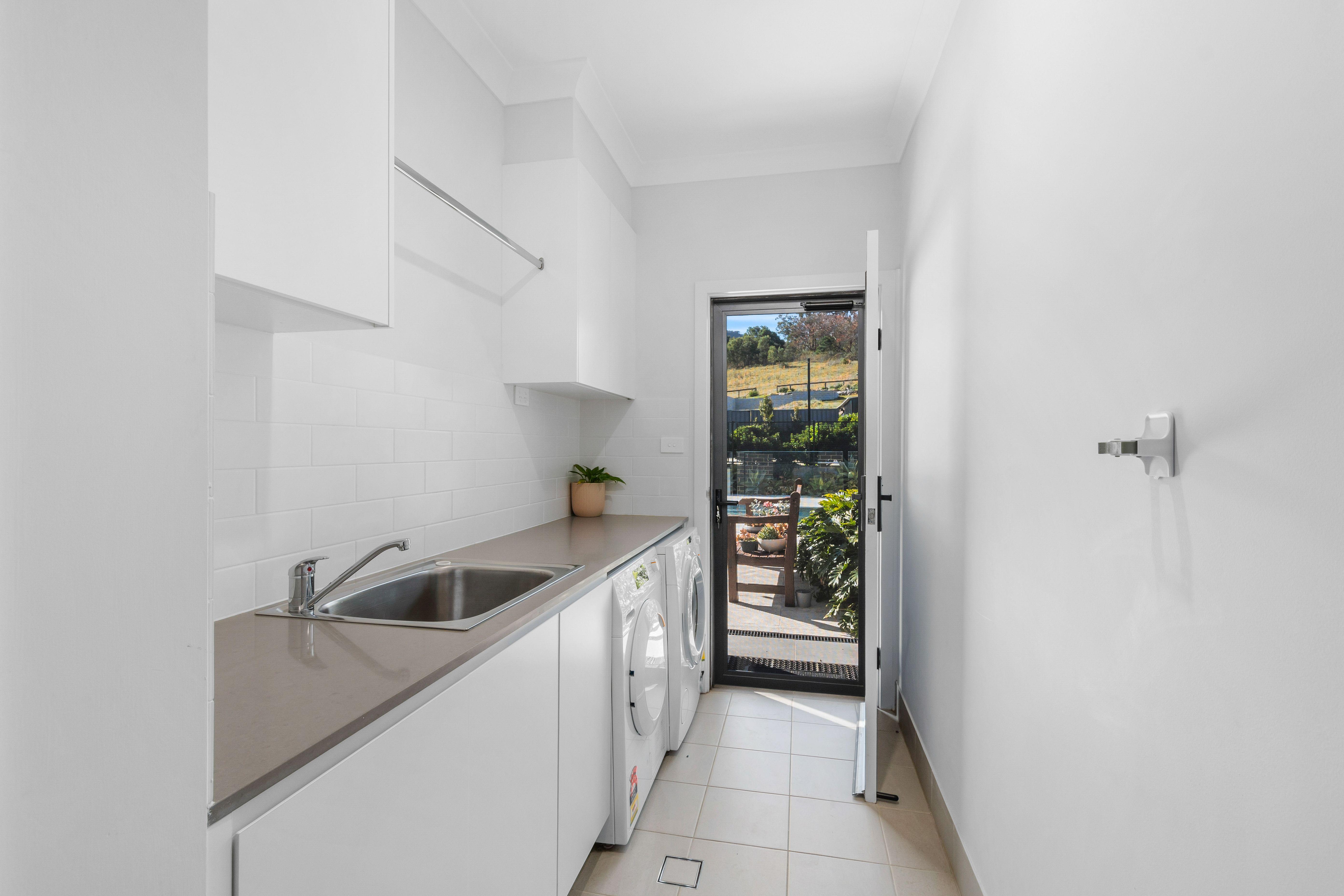 House for Sale: Mount Kembla, NSW 2526, NSW, 2526