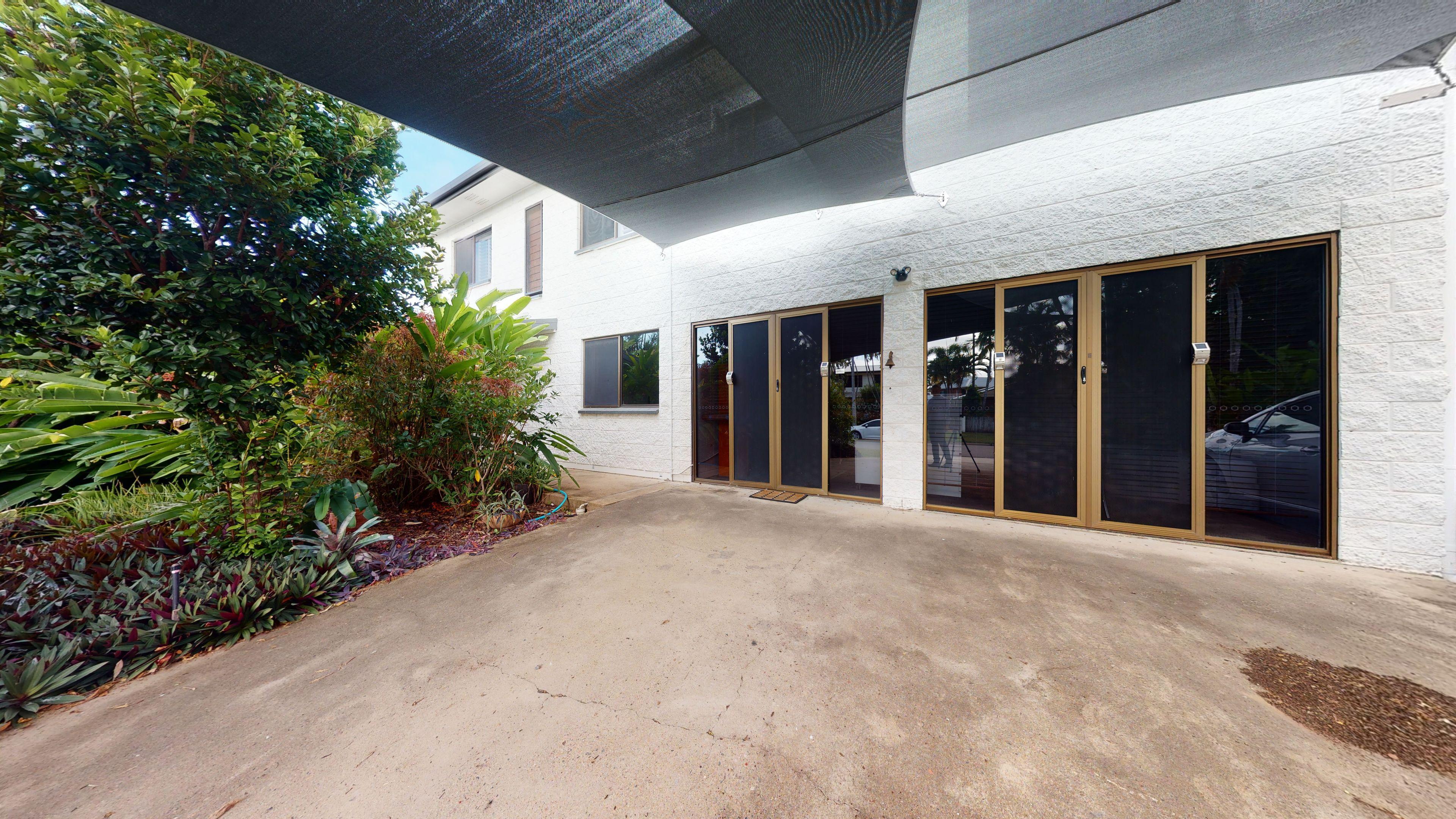 Prop-GPT: House: QLD Cranbrook, QLD 4814 Home For Sale