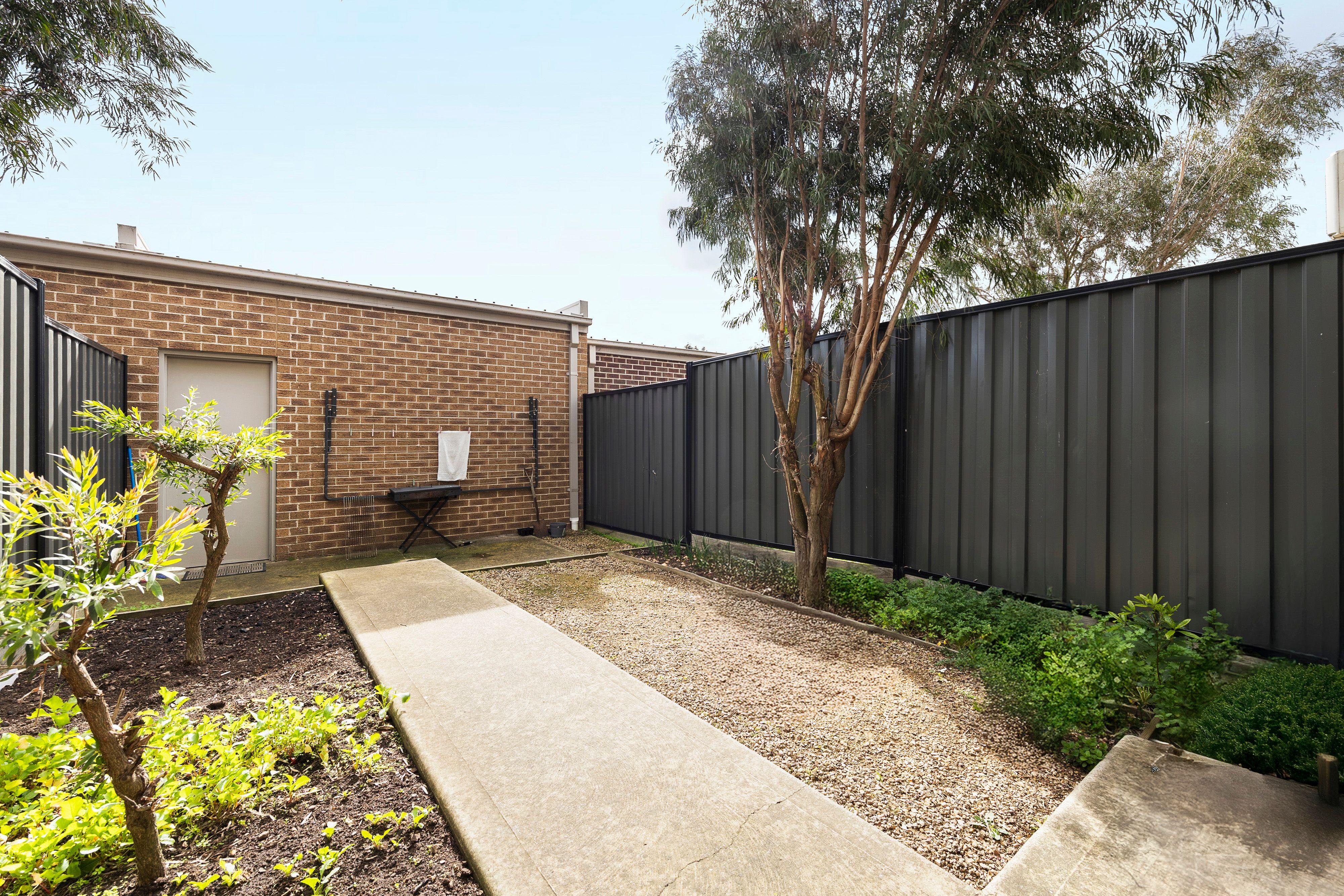 Townhouse for Sale: Craigieburn, VIC 3064, VIC, 3064