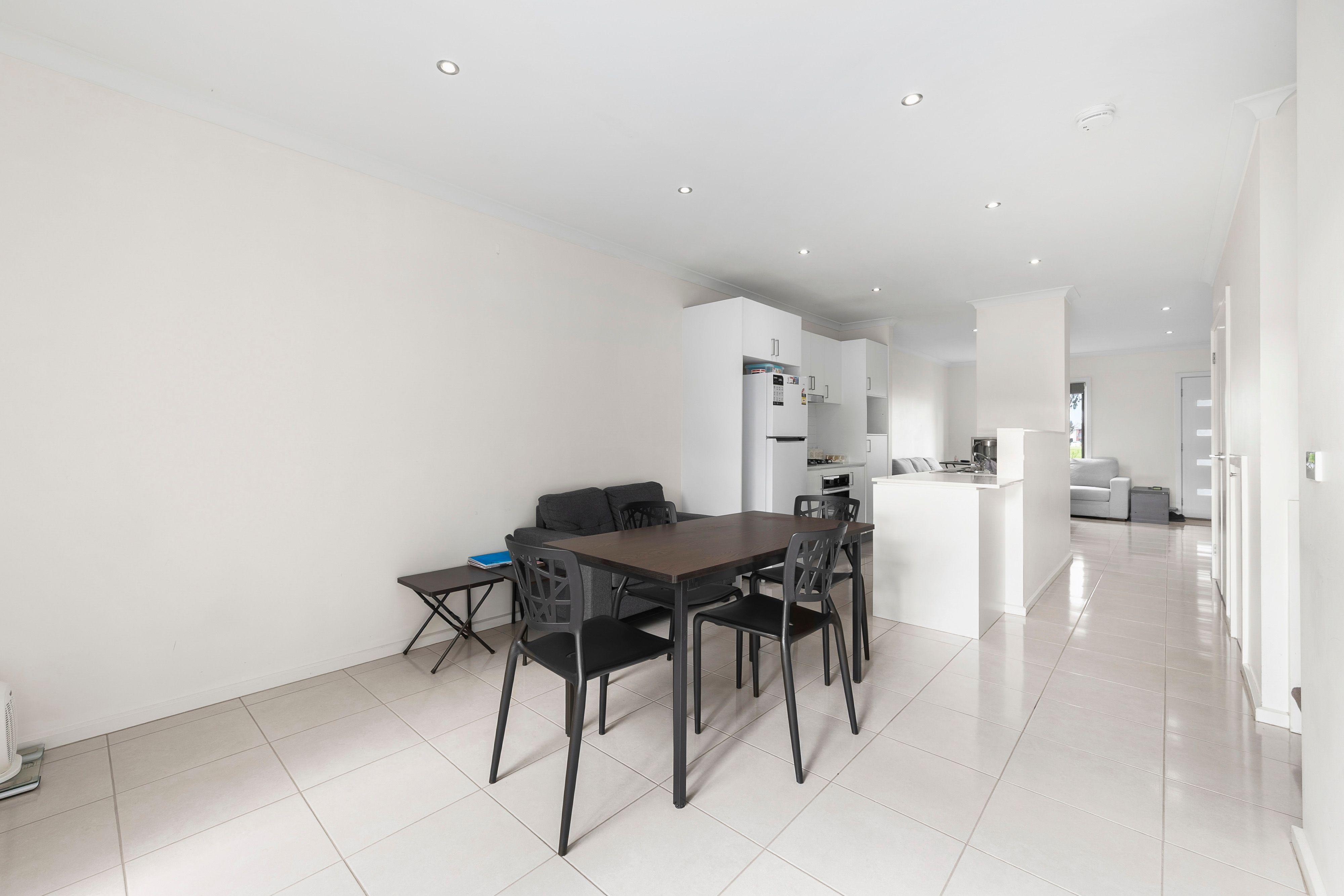 Townhouse for Sale: Craigieburn, VIC 3064, VIC, 3064