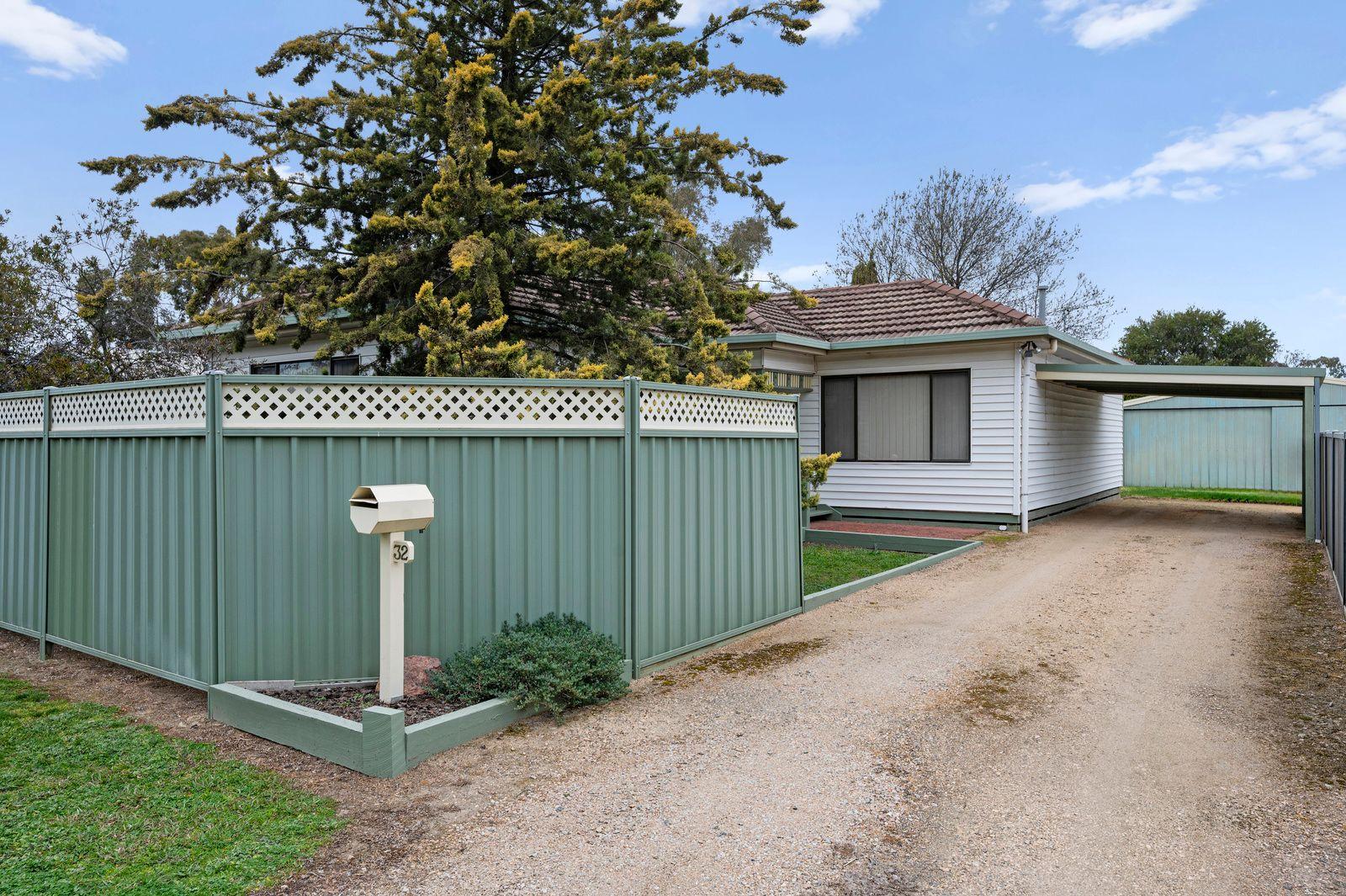 Prop-GPT: House: VIC Benalla, VIC 3672 Home For Sale