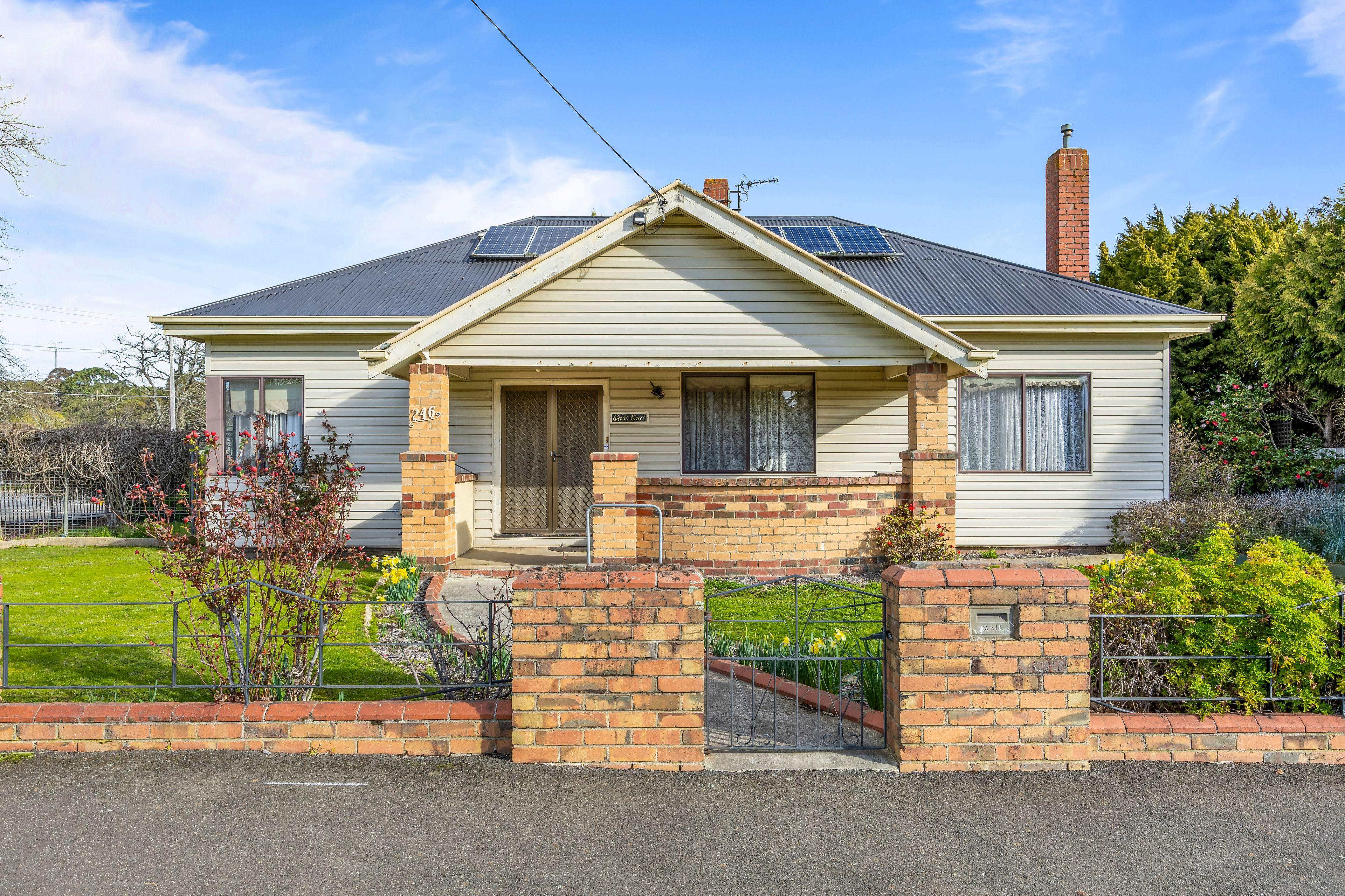 House for Sale: Ballarat East, VIC 3350, VIC, 3350