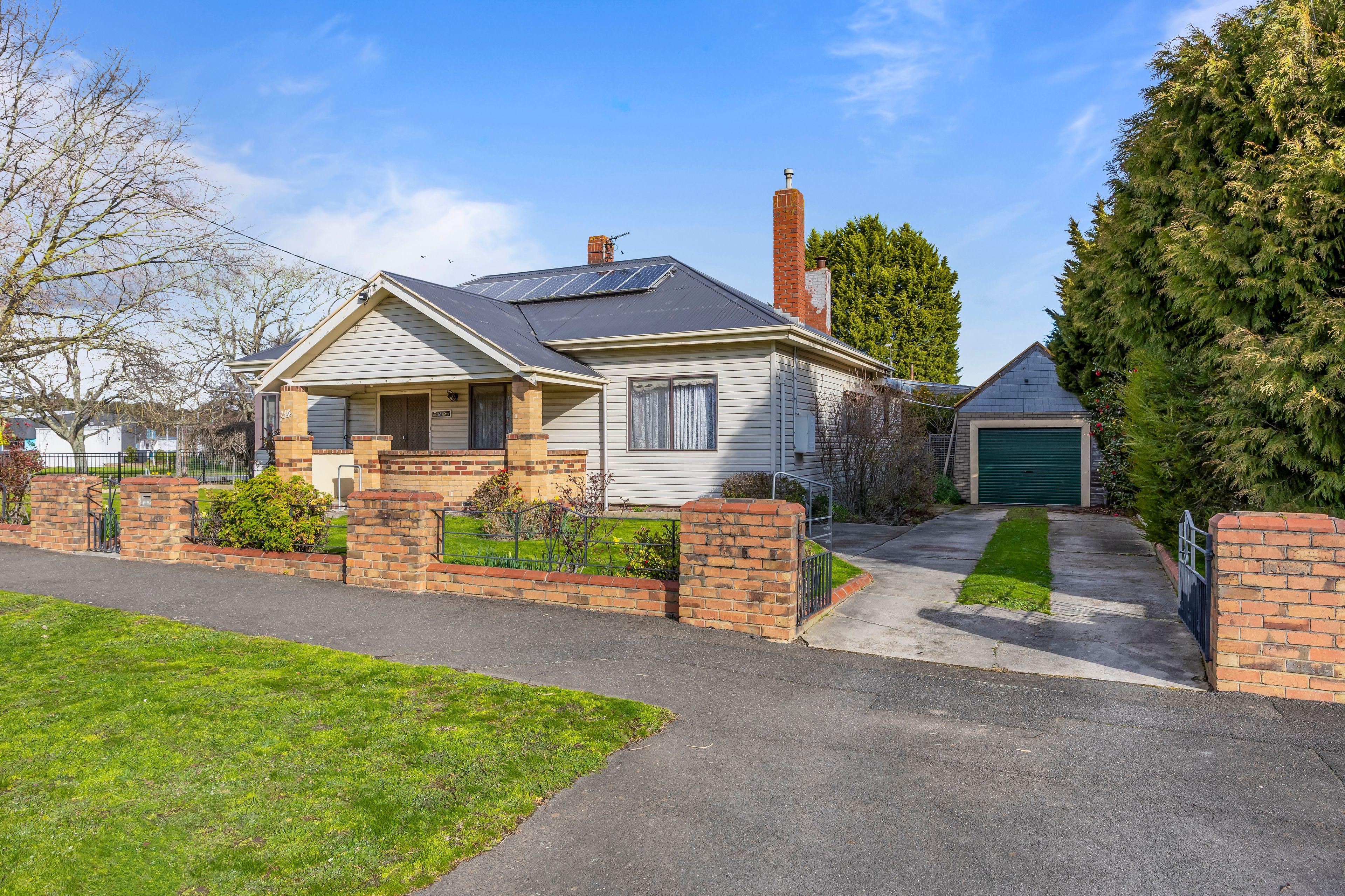 House for Sale: Ballarat East, VIC 3350, VIC, 3350