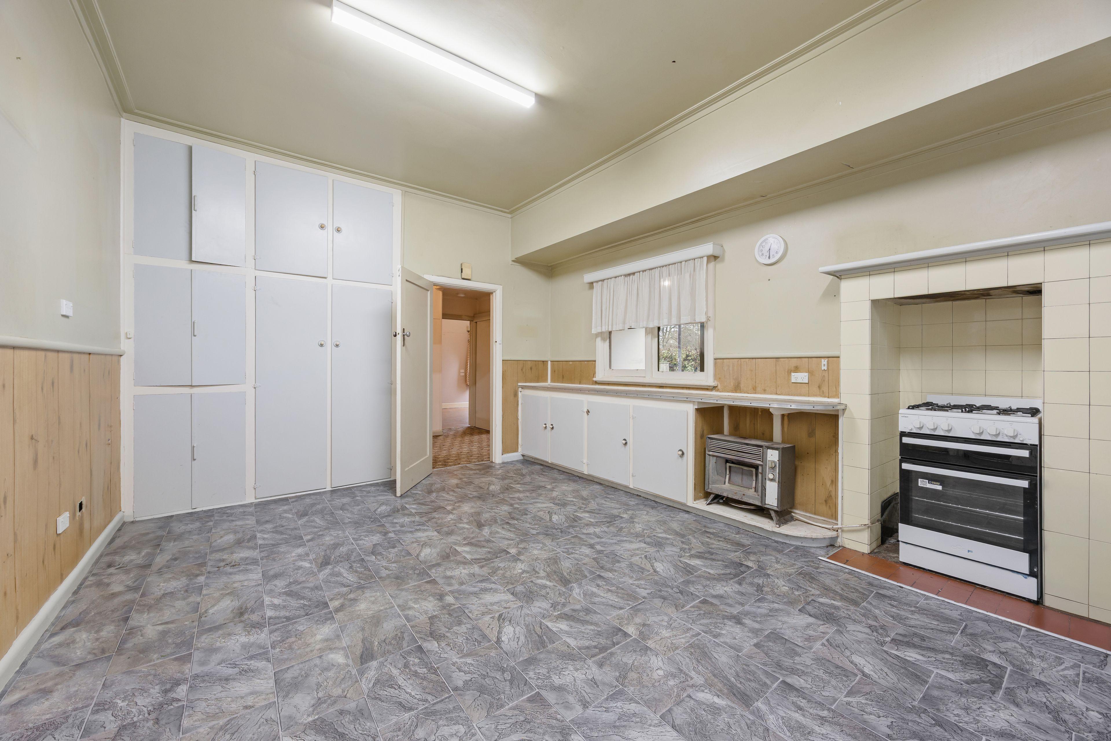 House for Sale: Ballarat East, VIC 3350, VIC, 3350