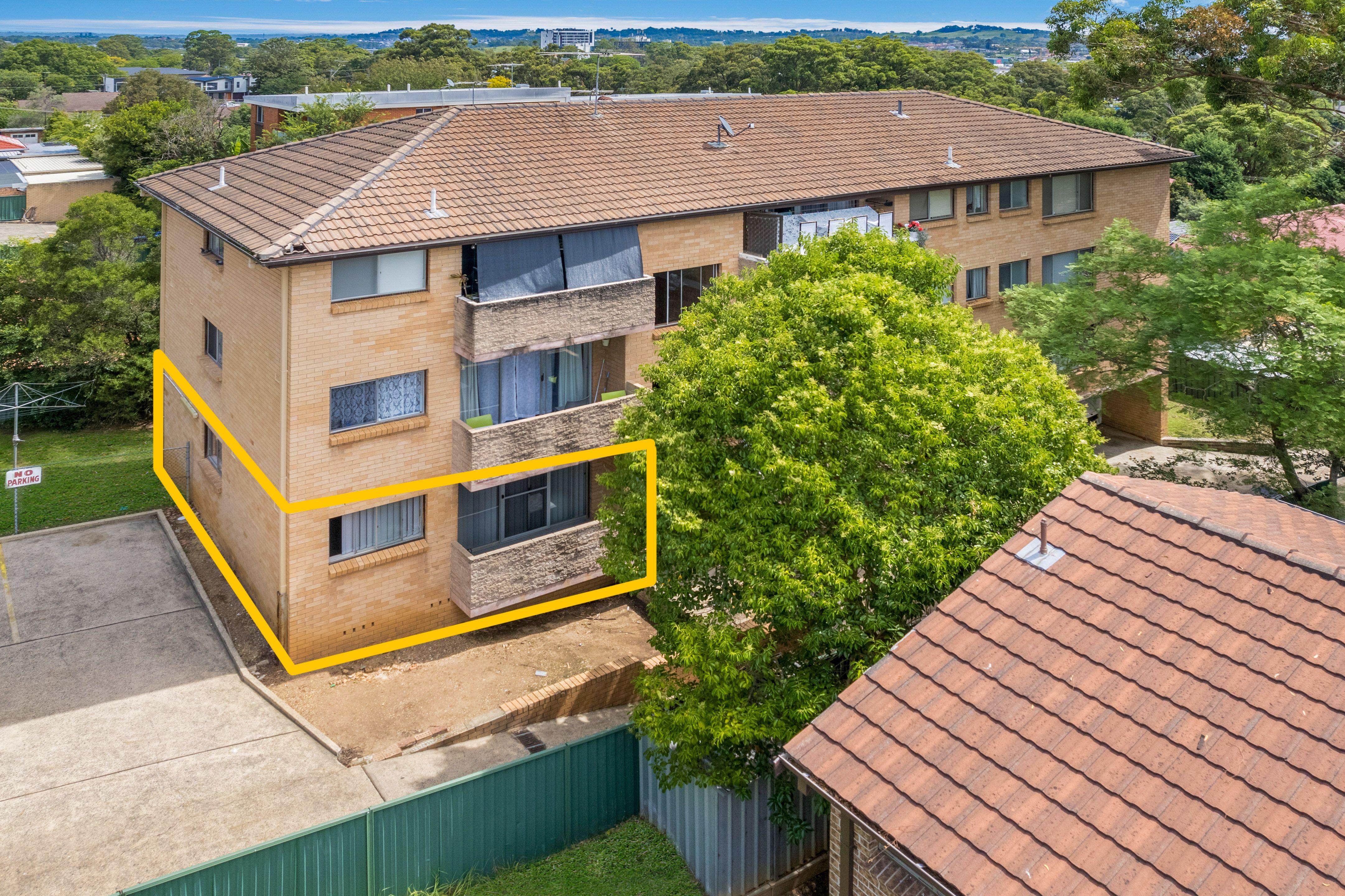 Prop-GPT: Apartment: NSW Campbelltown, NSW 2560 Home For Sale