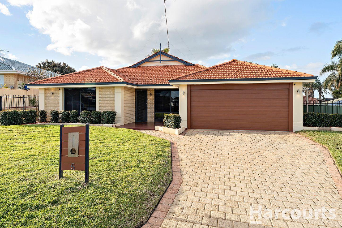 Prop-GPT: House: WA Halls Head, WA 6210 Western Australia 6210