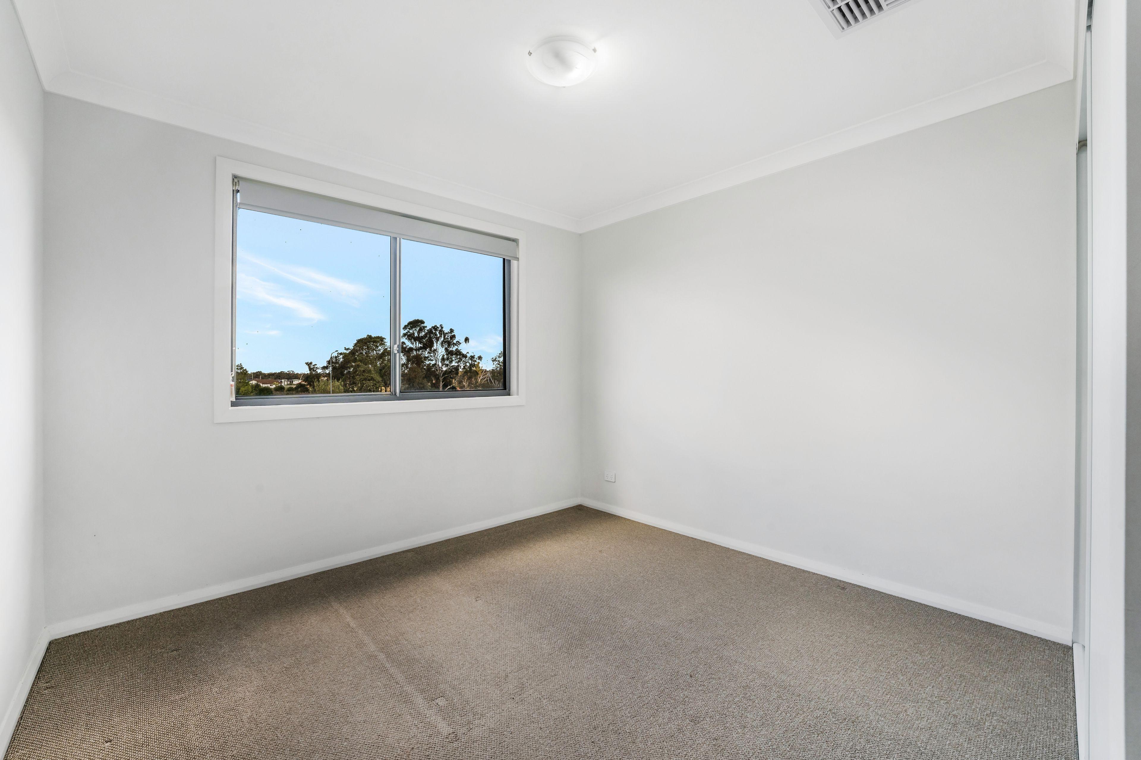 DuplexSemi-detached for Sale: Edmondson Park, NSW 2174, NSW, 2174