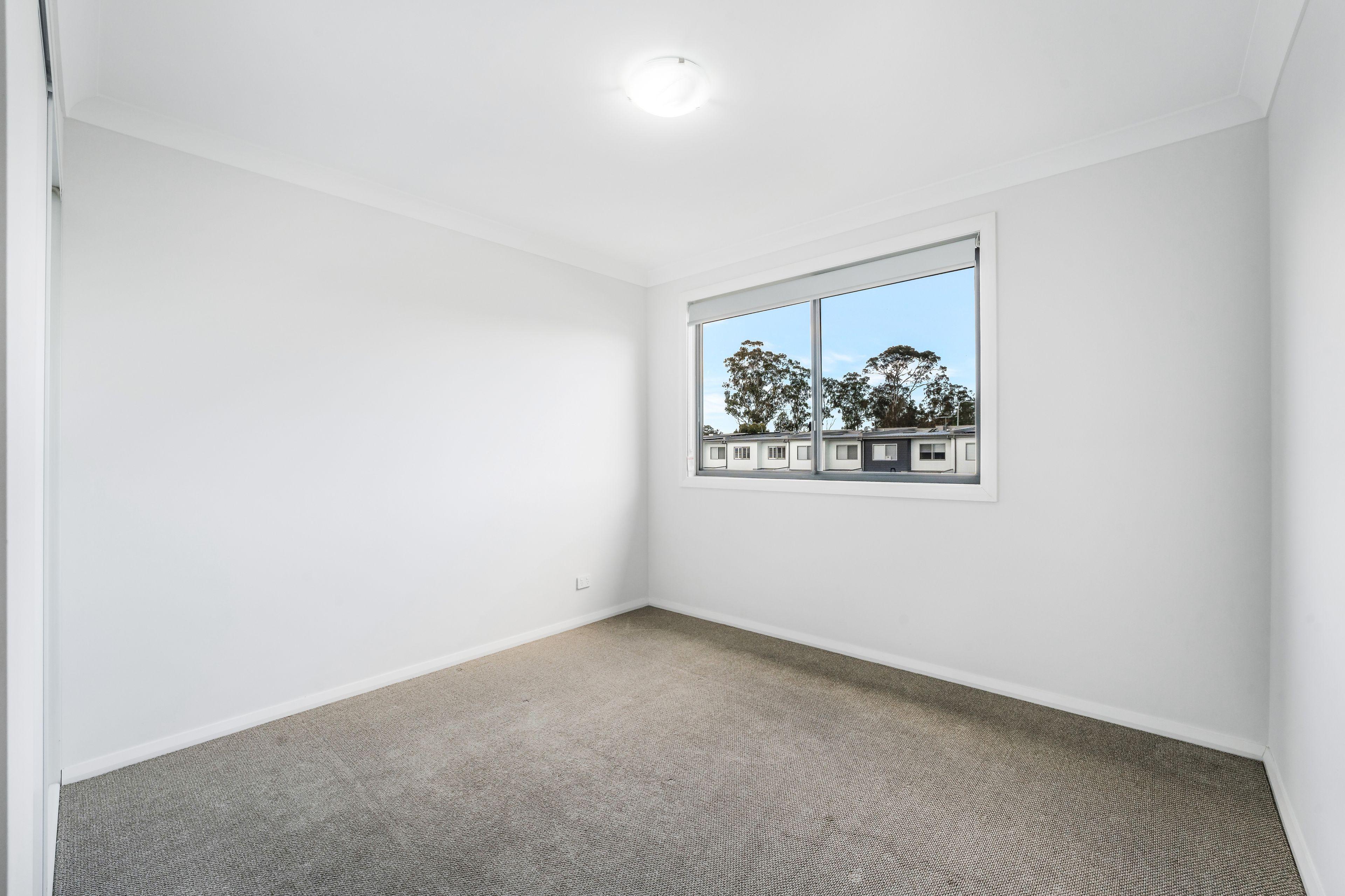 DuplexSemi-detached for Sale: Edmondson Park, NSW 2174, NSW, 2174