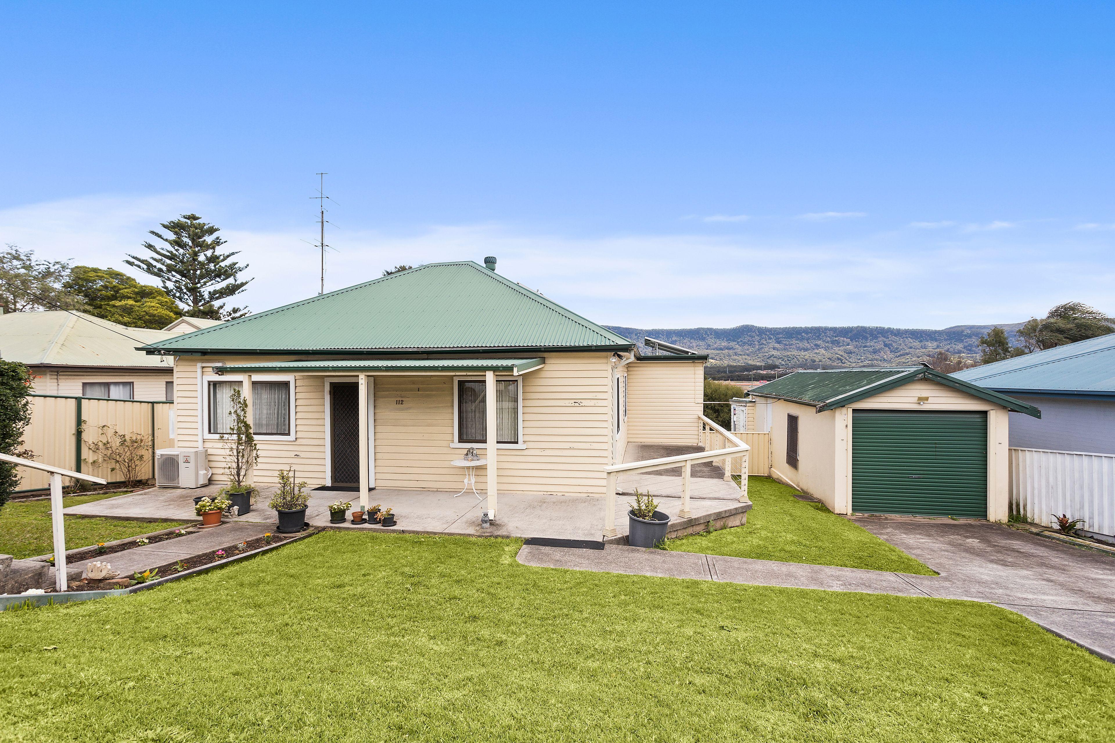 Prop-GPT: House: NSW Dapto, NSW 2530 Home For Sale