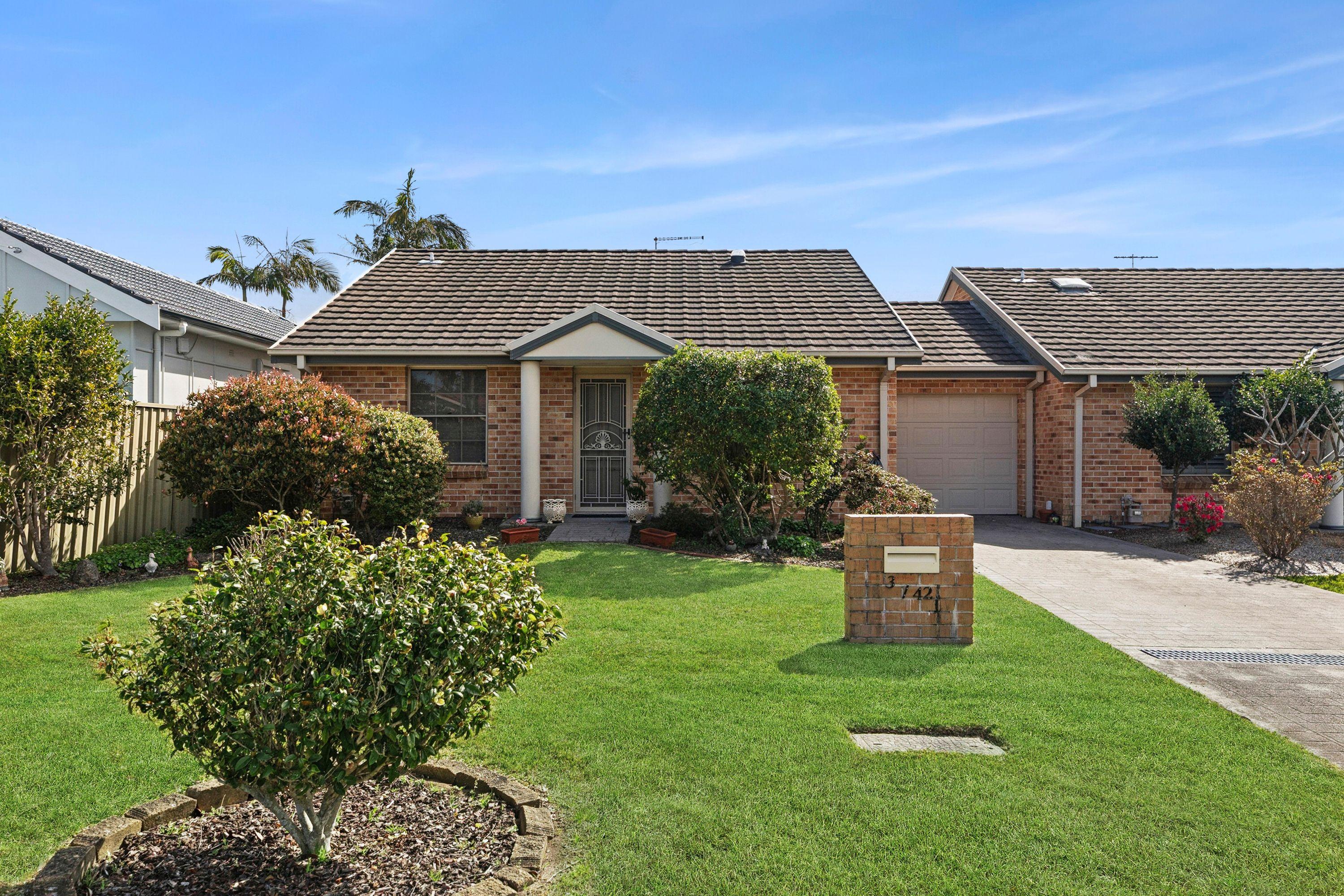 Prop-GPT: Villa: NSW Loftus, NSW 2232 Home For Sale