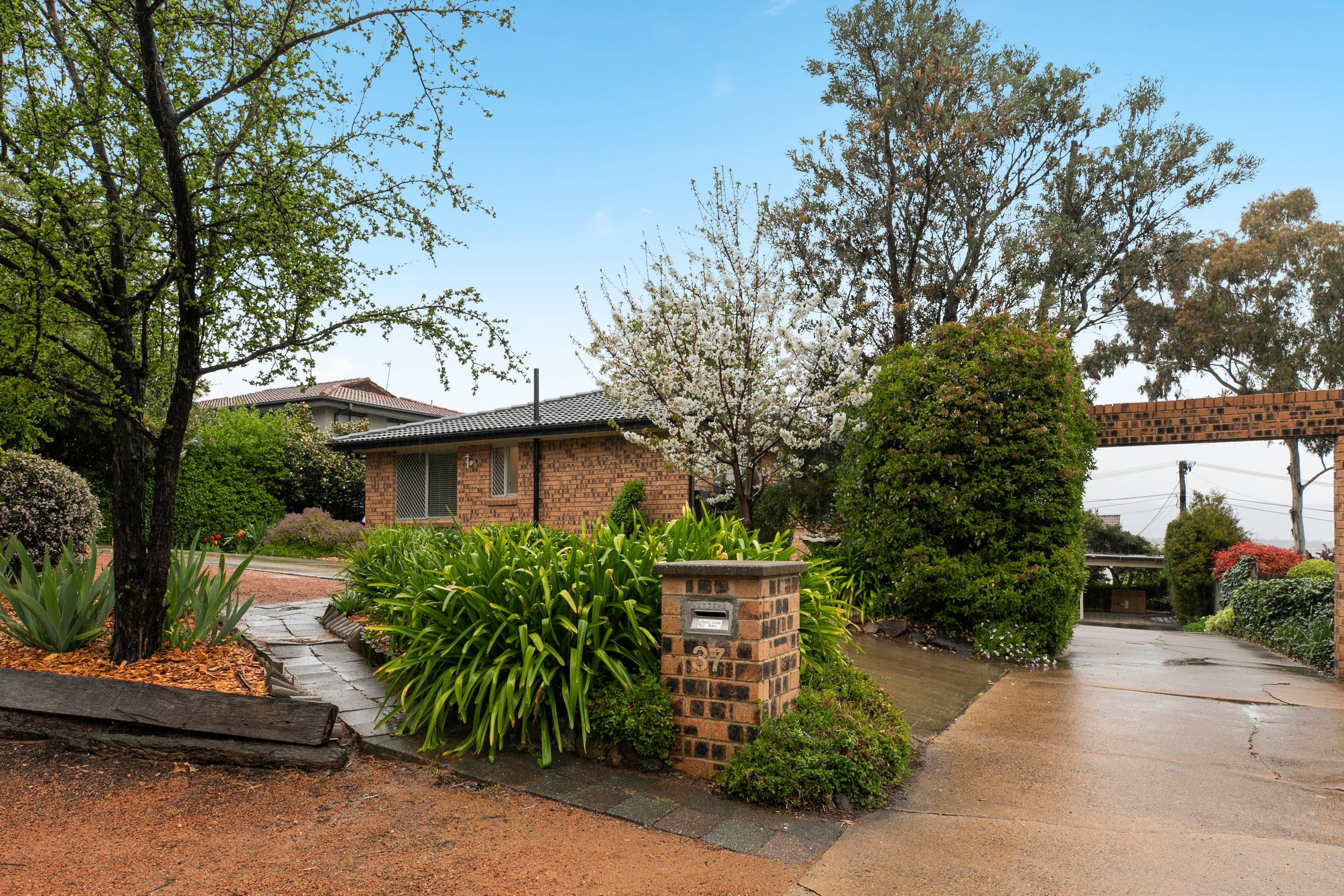 Prop-GPT: House: ACT Kambah, ACT 2902 Home For Sale