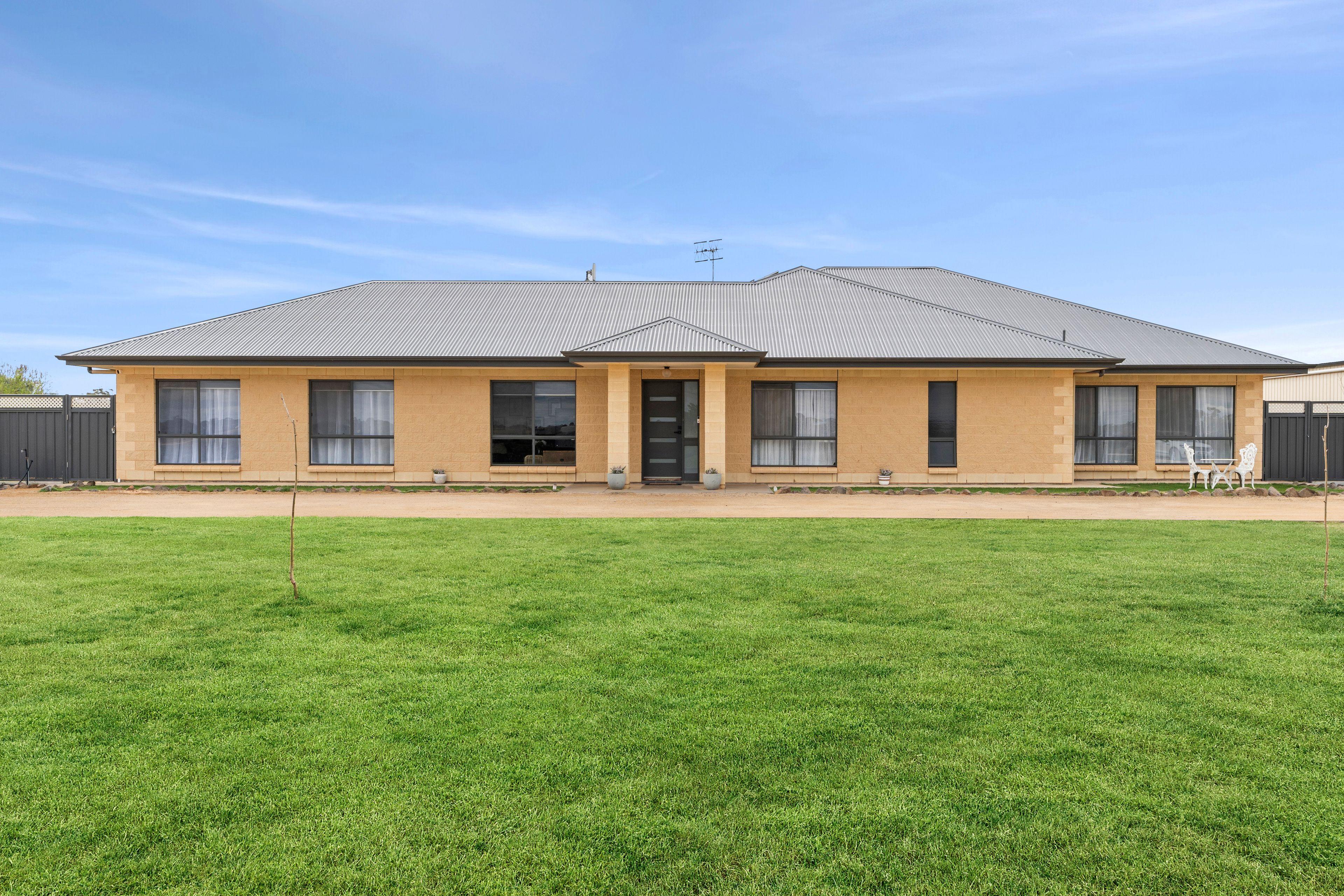 Prop-GPT: House: SA Monash, SA 5342 Home For Sale