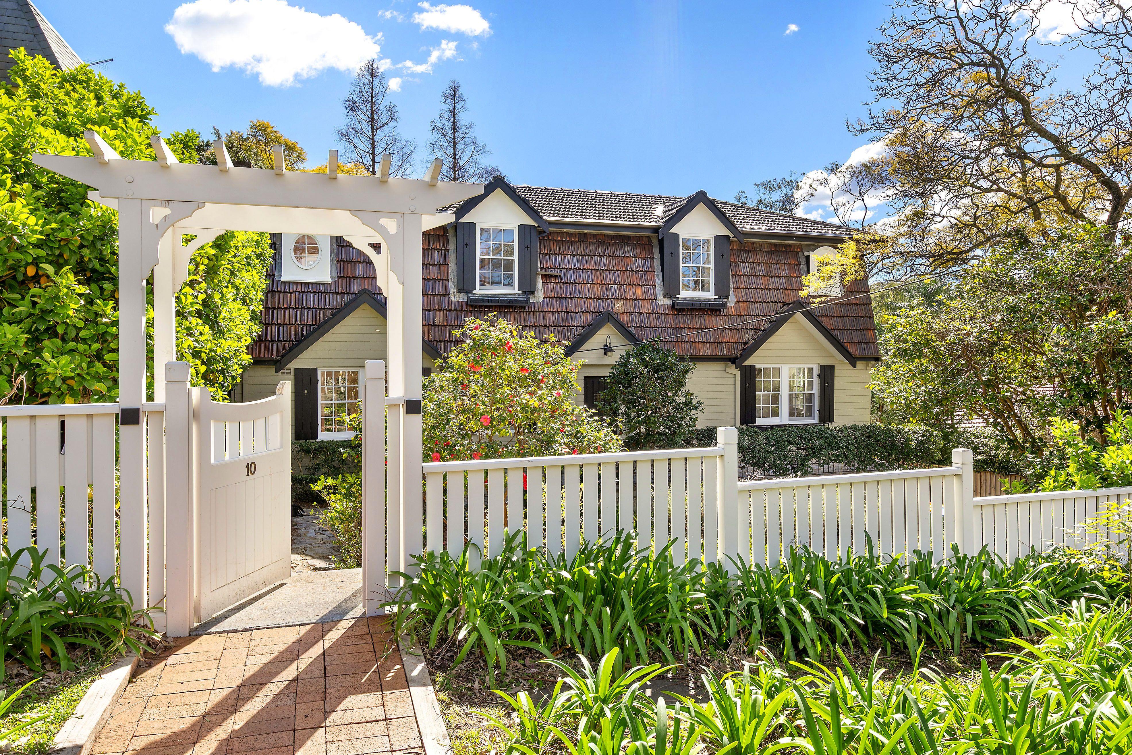 Prop-GPT: House: NSW West Pymble, NSW 2073 Home For Sale