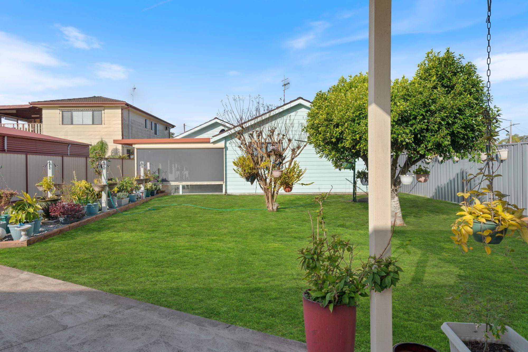 House for Sale: Berkeley Vale, NSW 2261, NSW, 2261