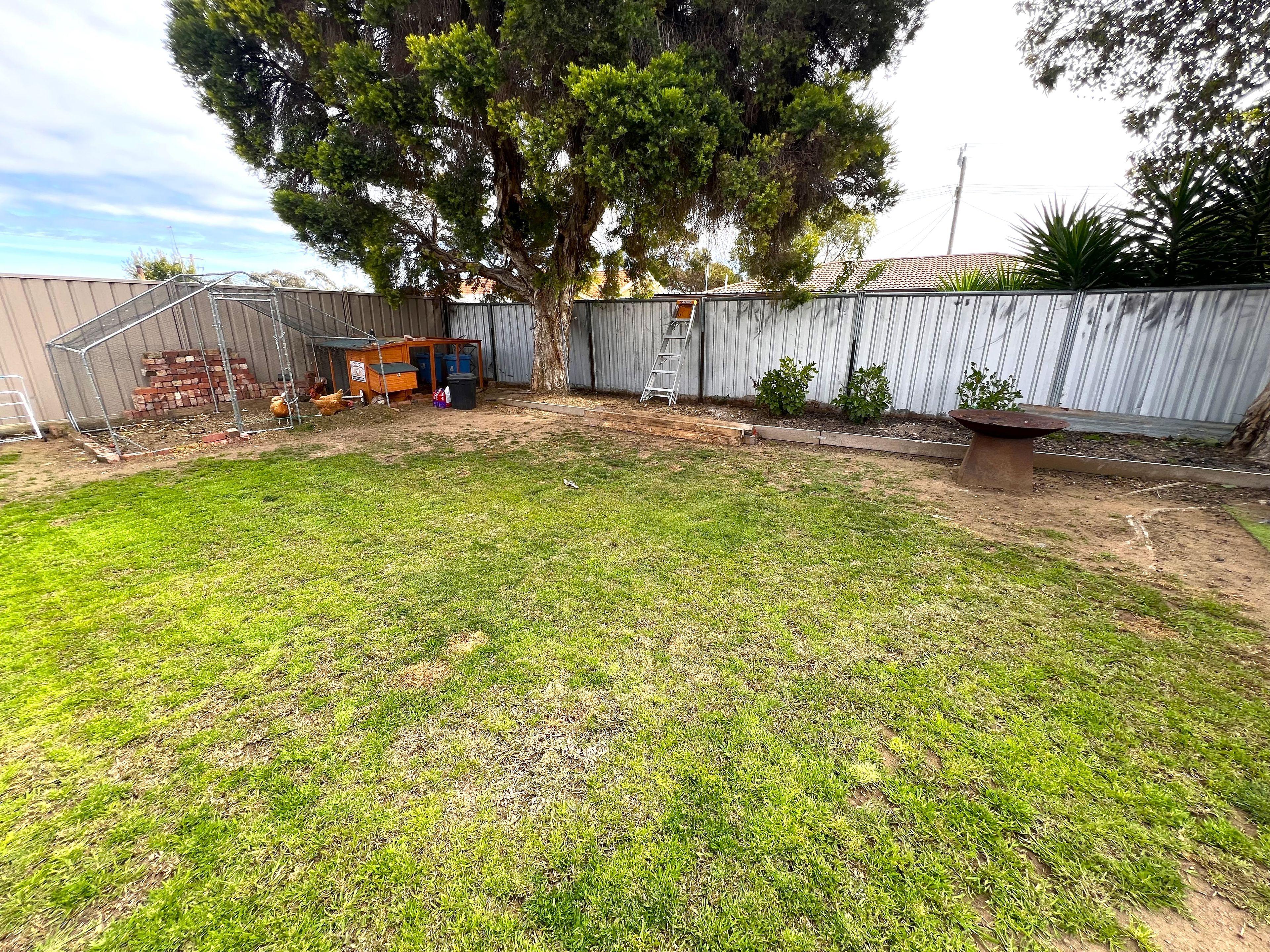 House for Sale: Deniliquin, NSW 2710, NSW, 2710