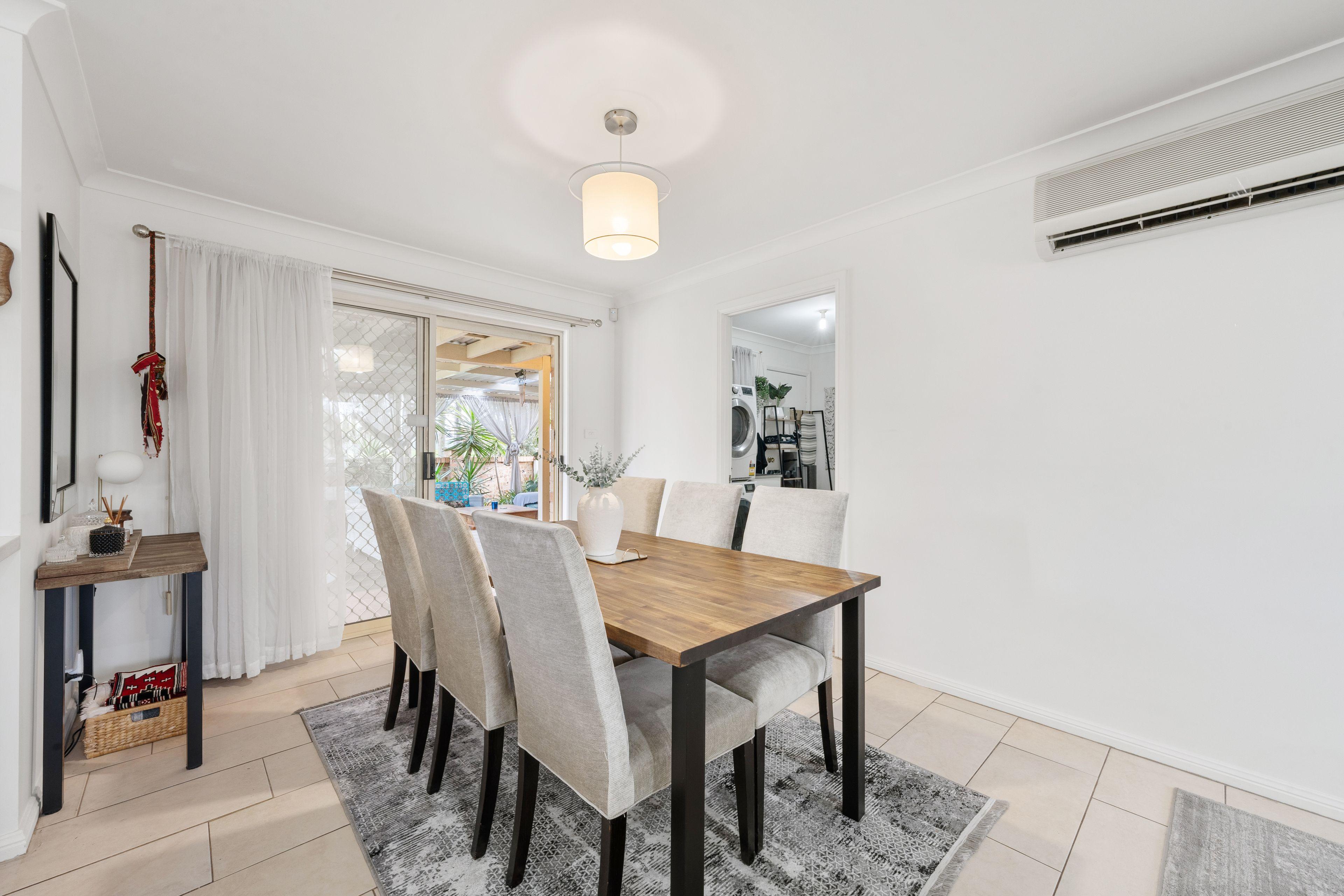 Villa for Sale: Wakeley, NSW 2176, NSW, 2176