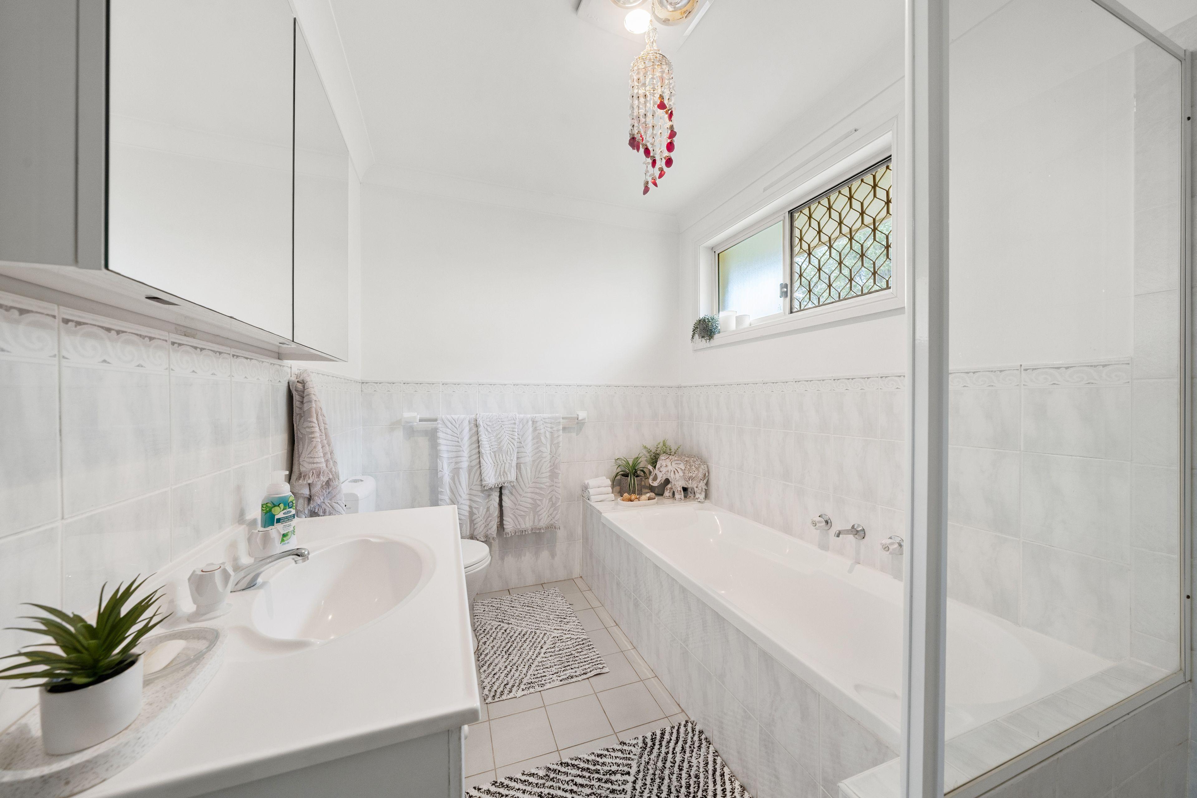 Villa for Sale: Wakeley, NSW 2176, NSW, 2176