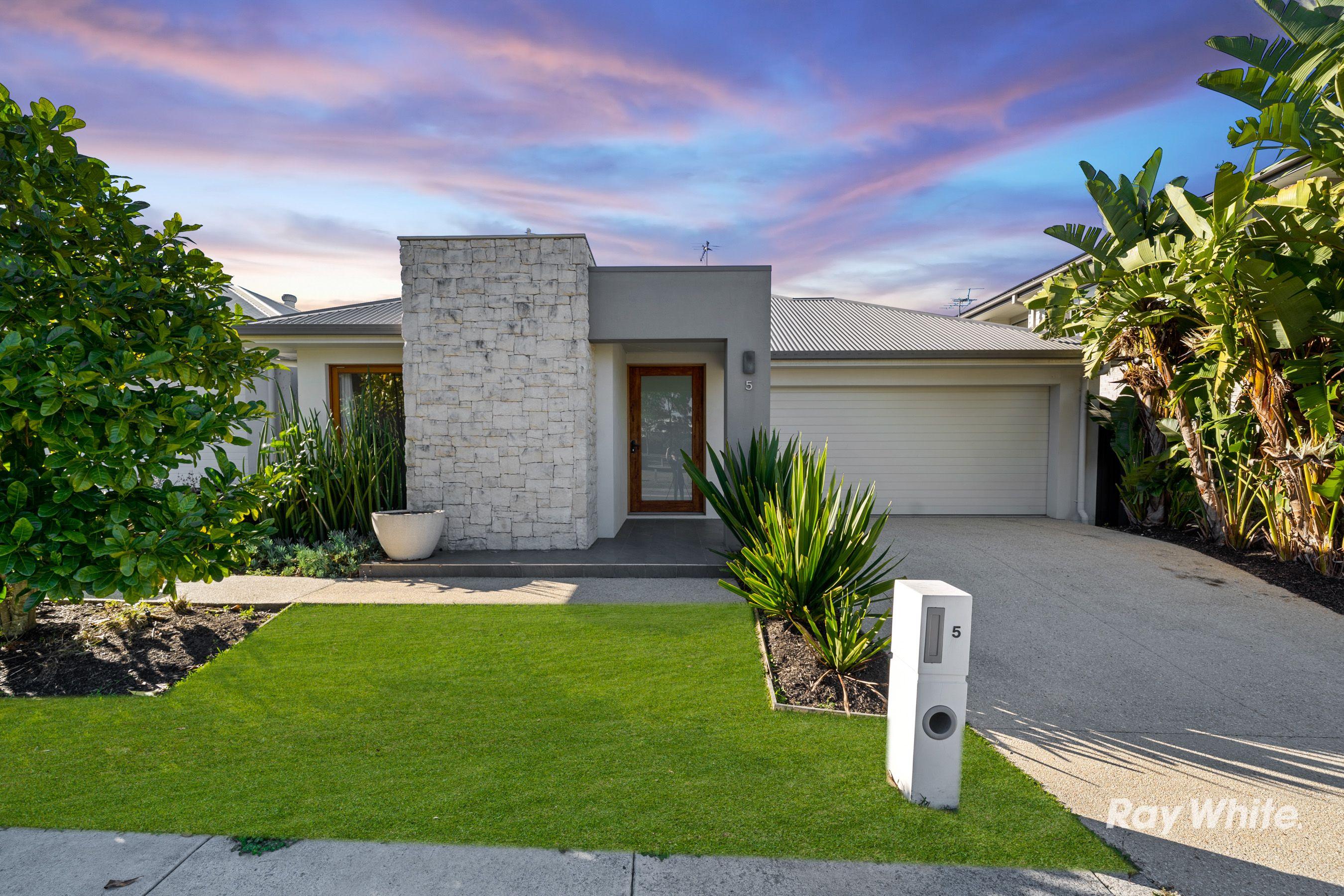 Prop-GPT: House: QLD Greenbank, QLD 4124 Home For Sale