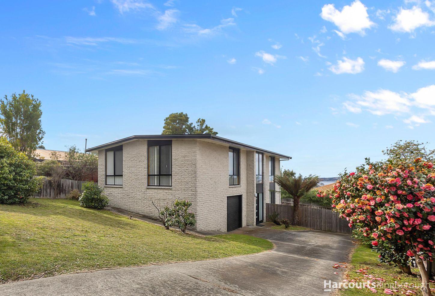 Prop-GPT: House: TAS Blackmans Bay, TAS 7052 Tasmania 7052