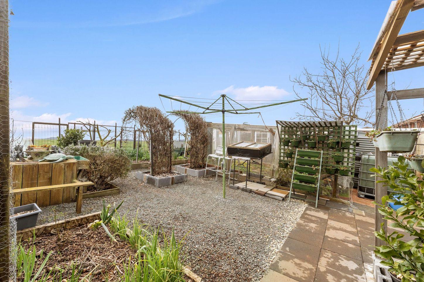 House for Sale: Deloraine, TAS 7304, TAS, 7304