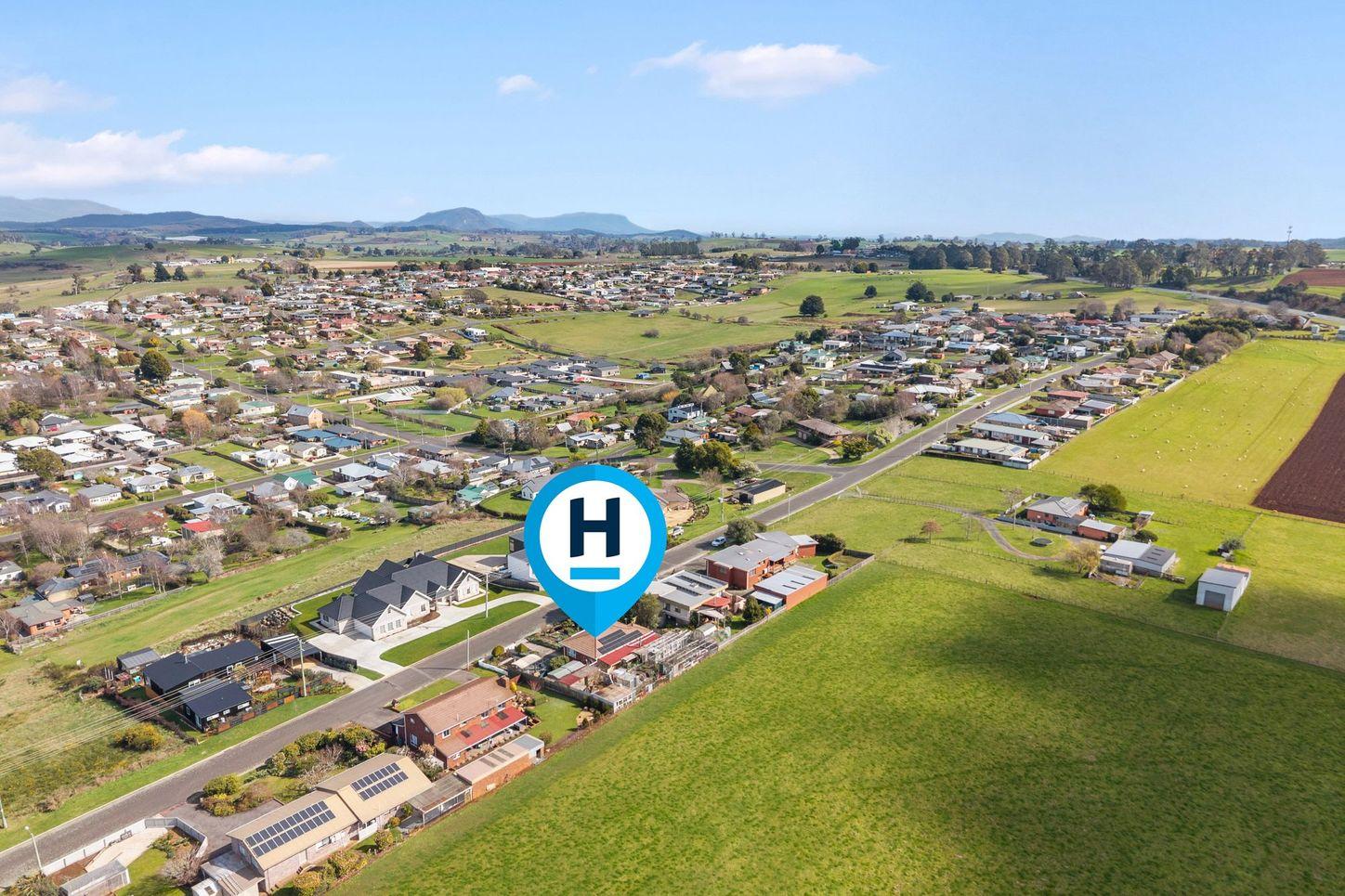 House for Sale: Deloraine, TAS 7304, TAS, 7304