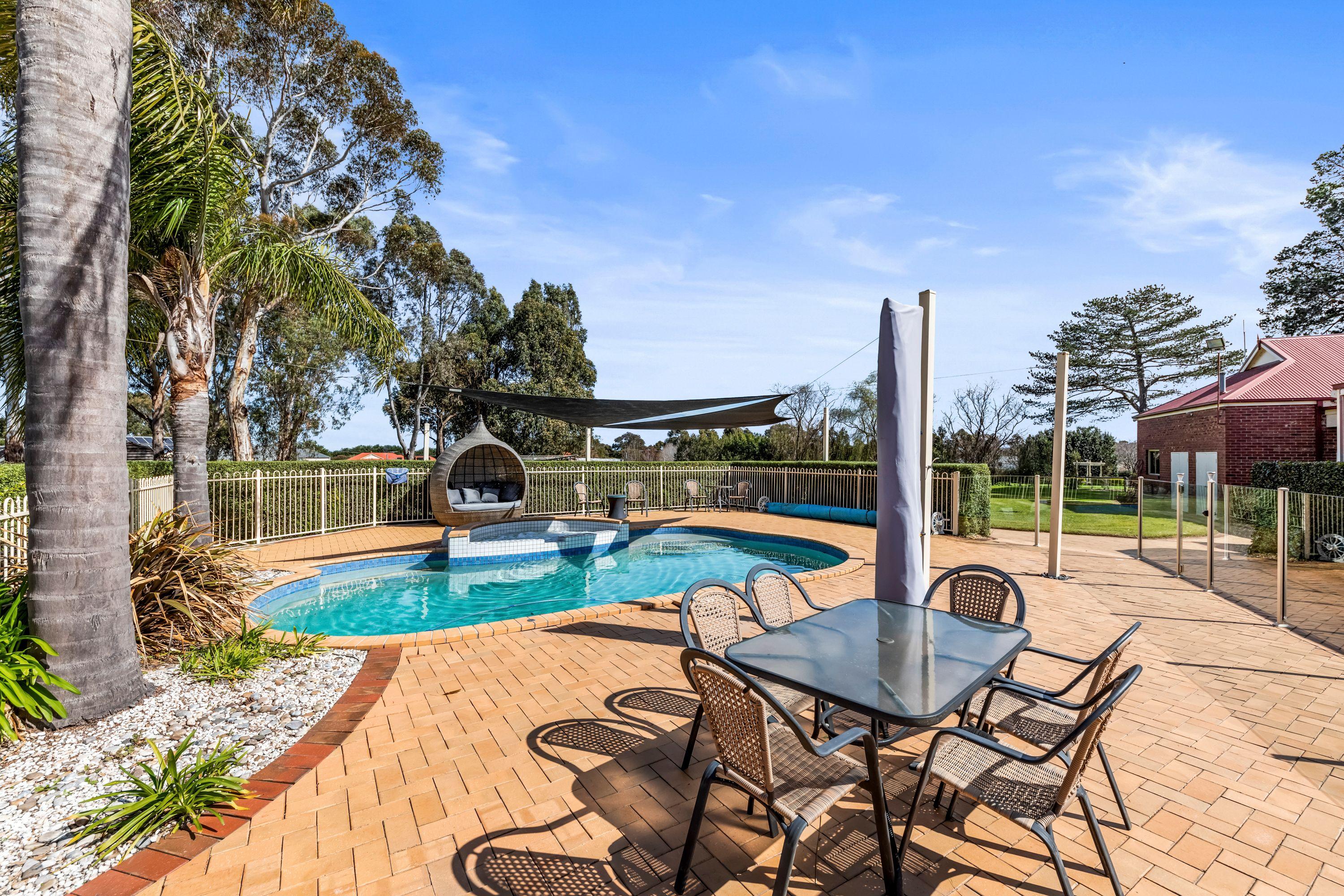 House for Sale: Pakenham, VIC 3810, VIC, 3810