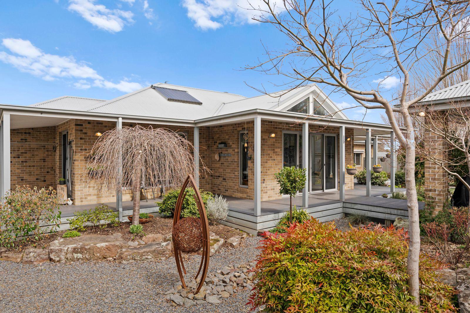 Prop-GPT: House: VIC Mansfield, VIC 3722 Home For Sale
