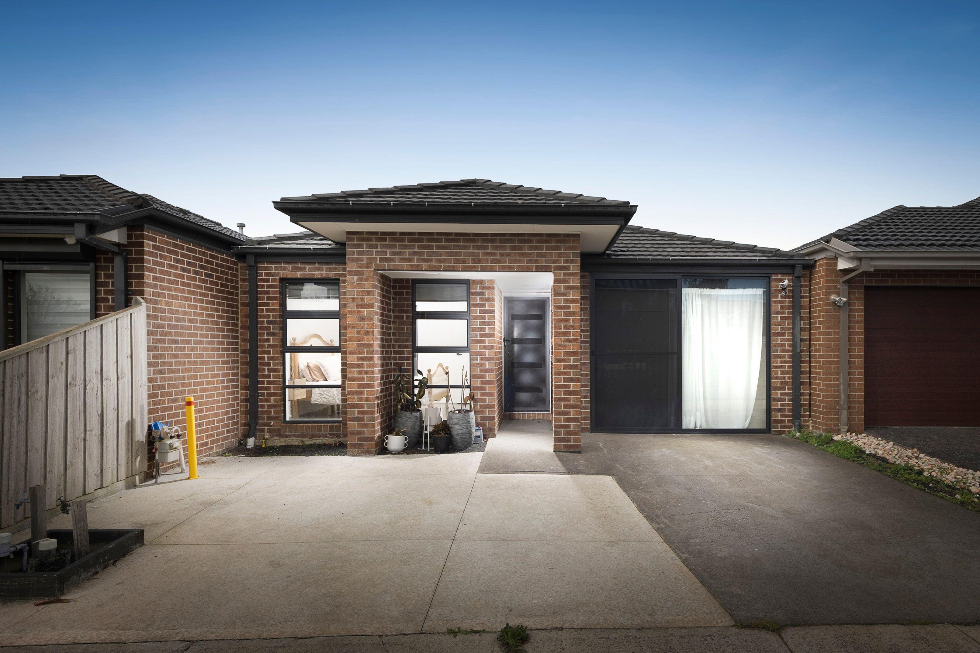 Prop-GPT: House: VIC Mickleham, VIC 3064 Home For Sale