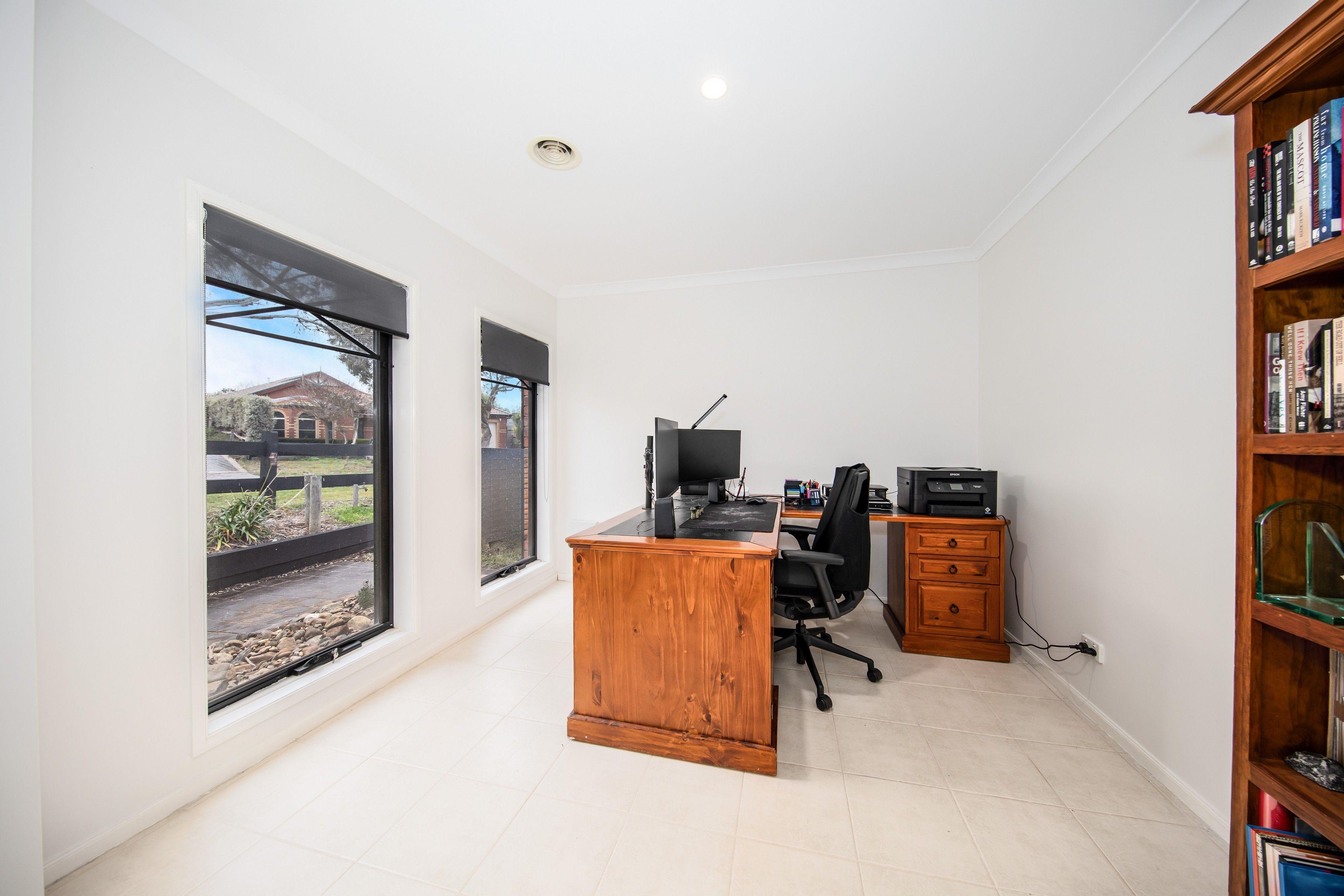 House for Sale: Sunbury, VIC 3429, VIC, 3429